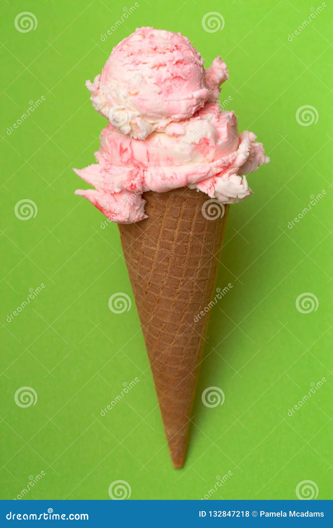 162 Double Scoop Ice Cream Cone Stock Photos - Free & Royalty-Free Stock  Photos from Dreamstime