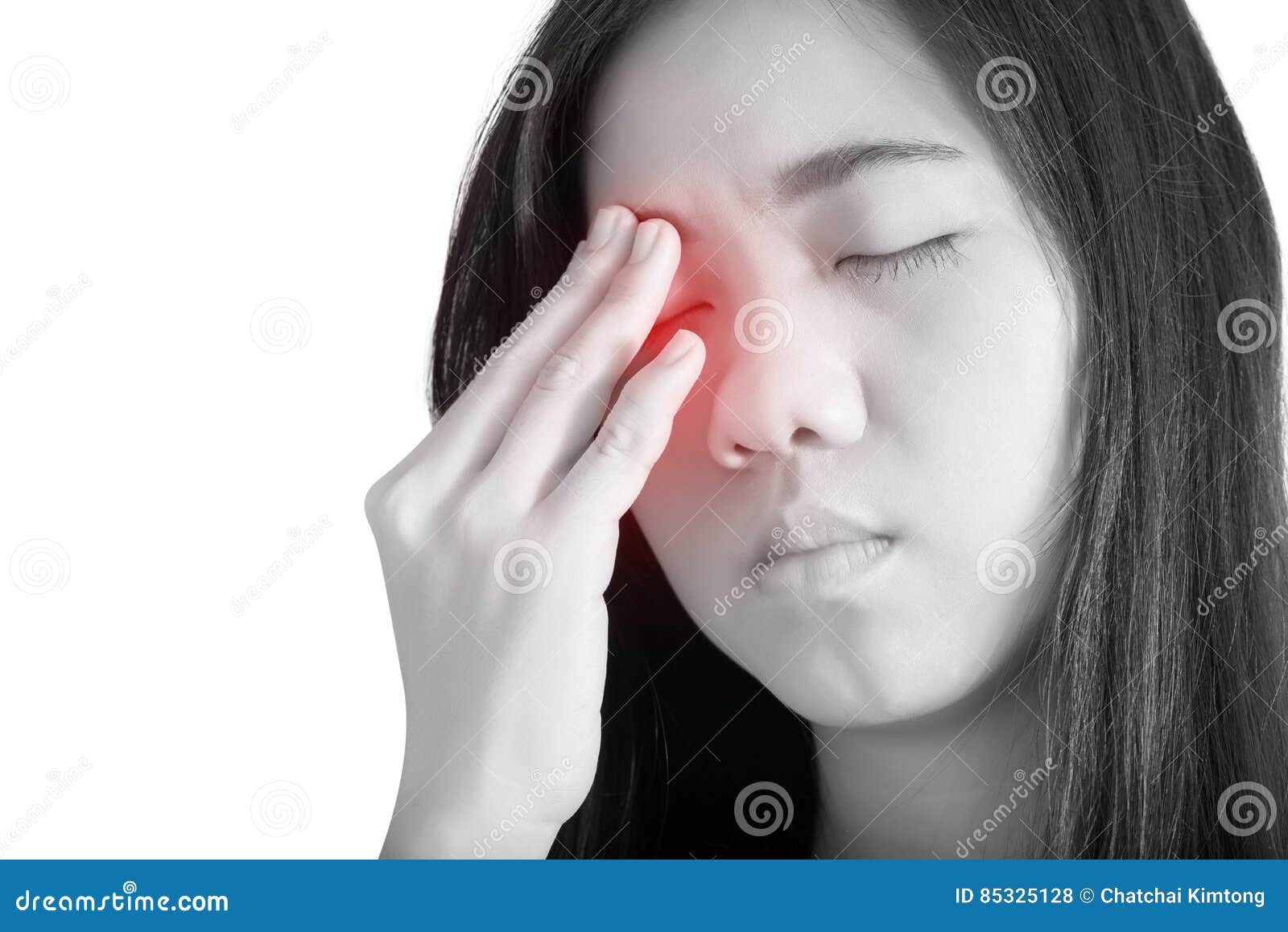 Douleur De Yeux Et Tension De Yeux Dans Une Femme D'isolement Sur Le