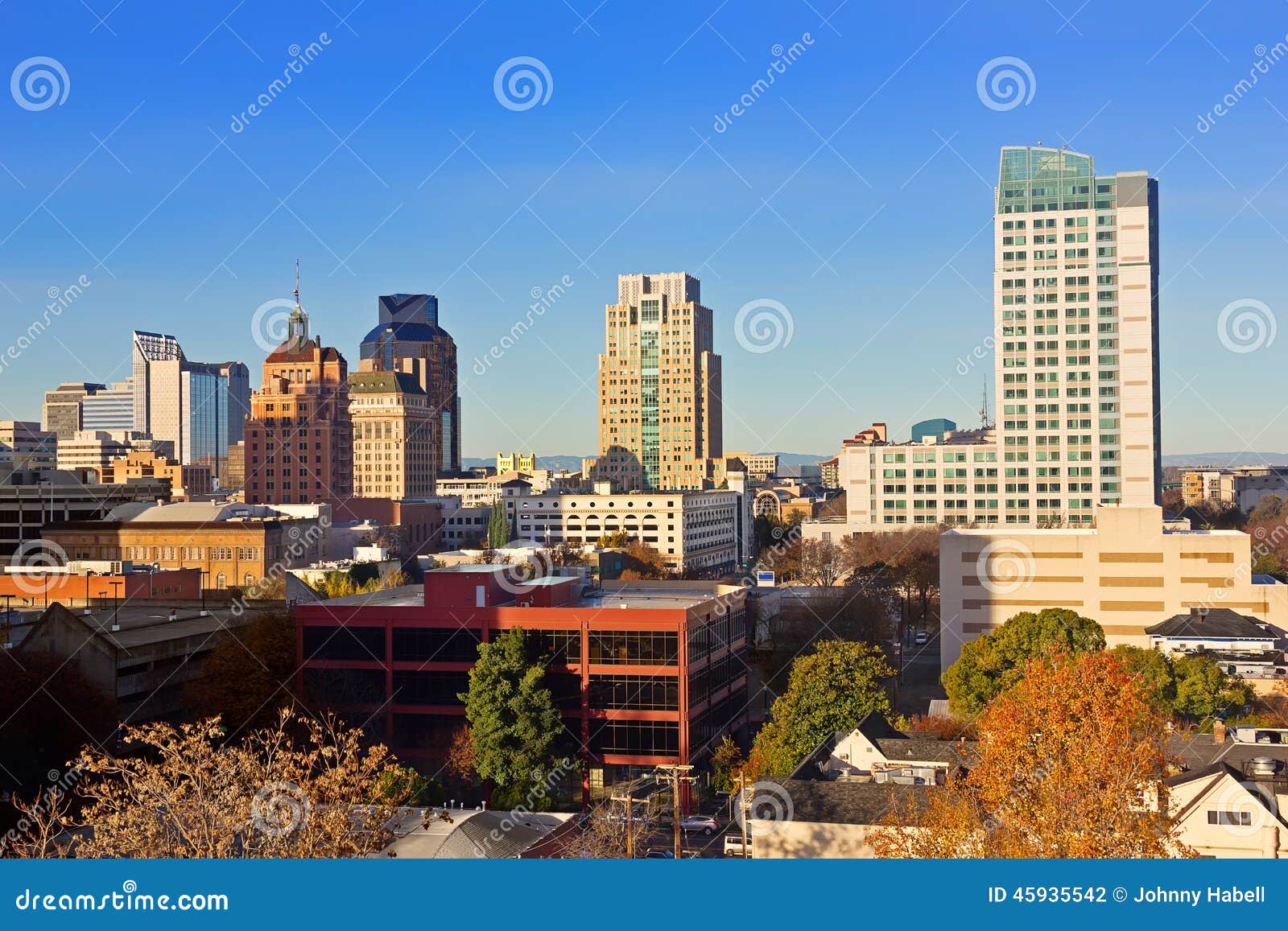 Downtown Sacramento stock photo. Image of roof, place 45935542