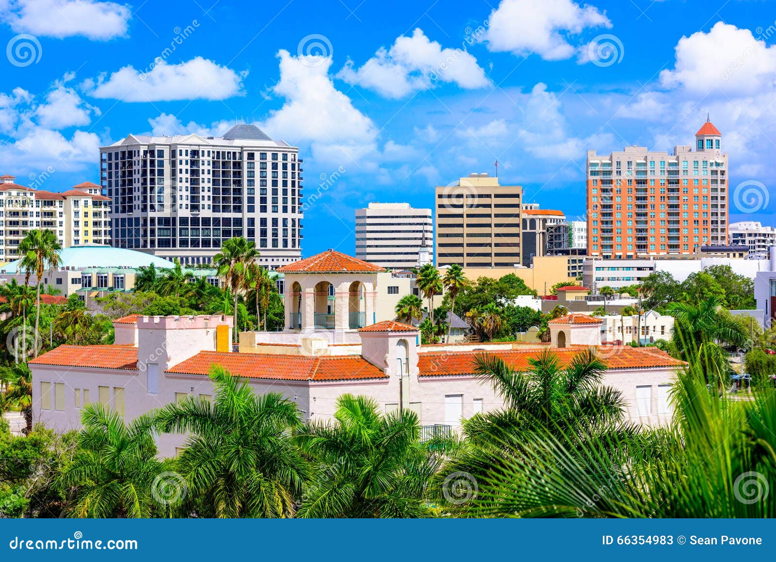 Downtown Sarasota, Florida stock image. Image of america 66354983