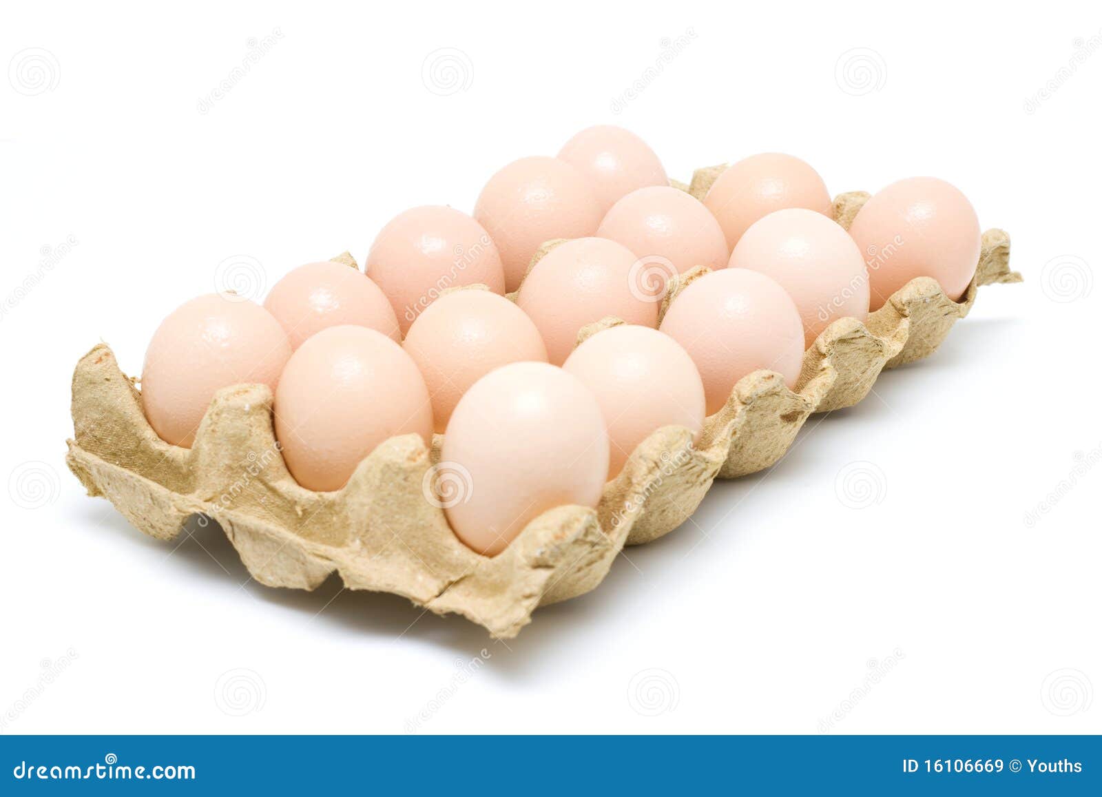Dozen eggs (clipping path) stock image. Image of cooking 16106669