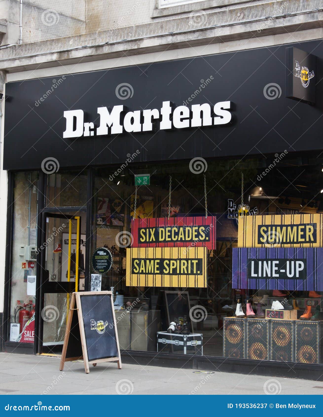 dr martens hampshire