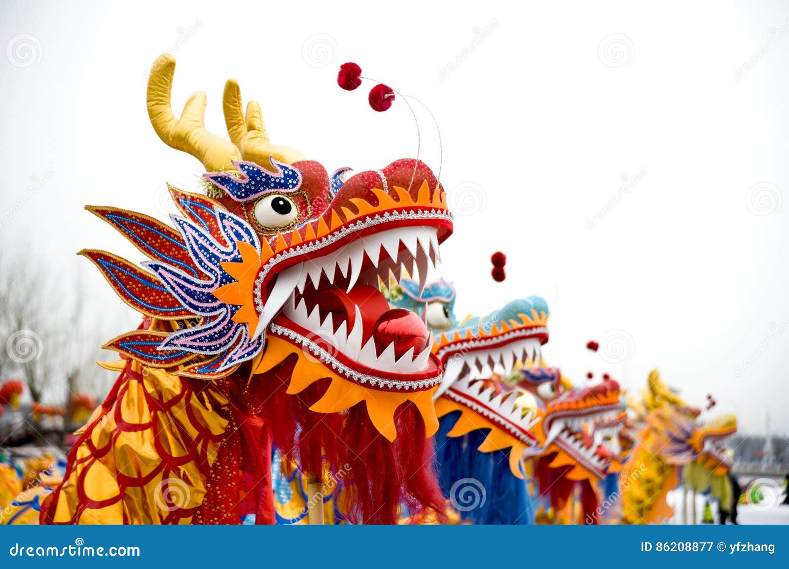 Dragon Dance image stock. Image du simule, danse, simplifié - 86208877