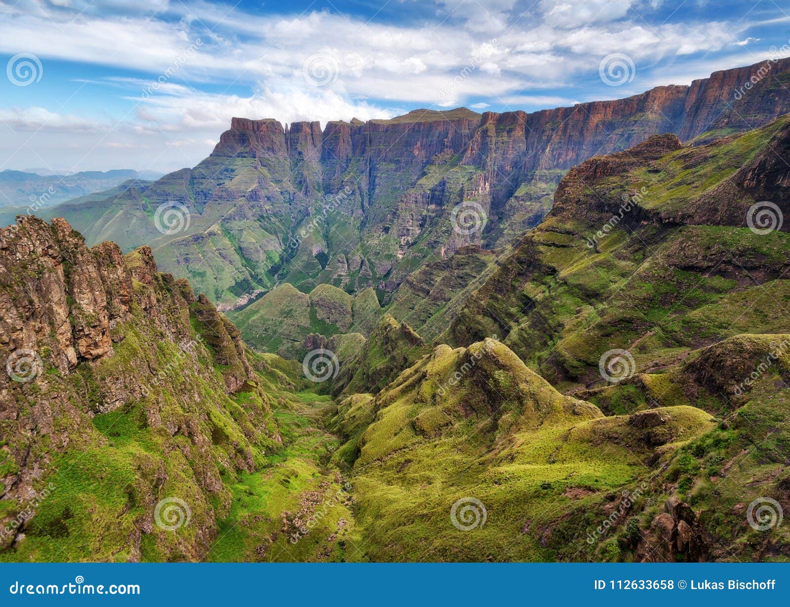 drakensberg amphitheatre in south africa