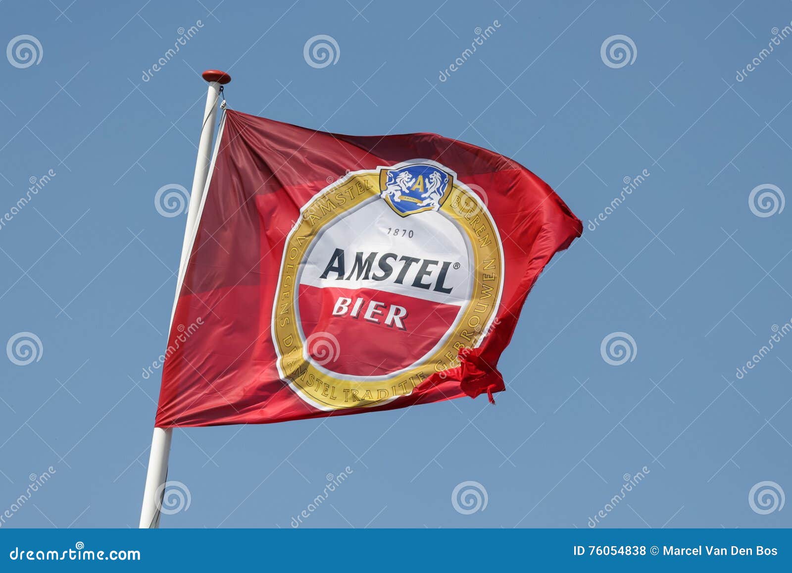 Drapeau De Bière D'Amstel De Vol Photo stock éditorial - Image du heineken,  symbole: 76054838