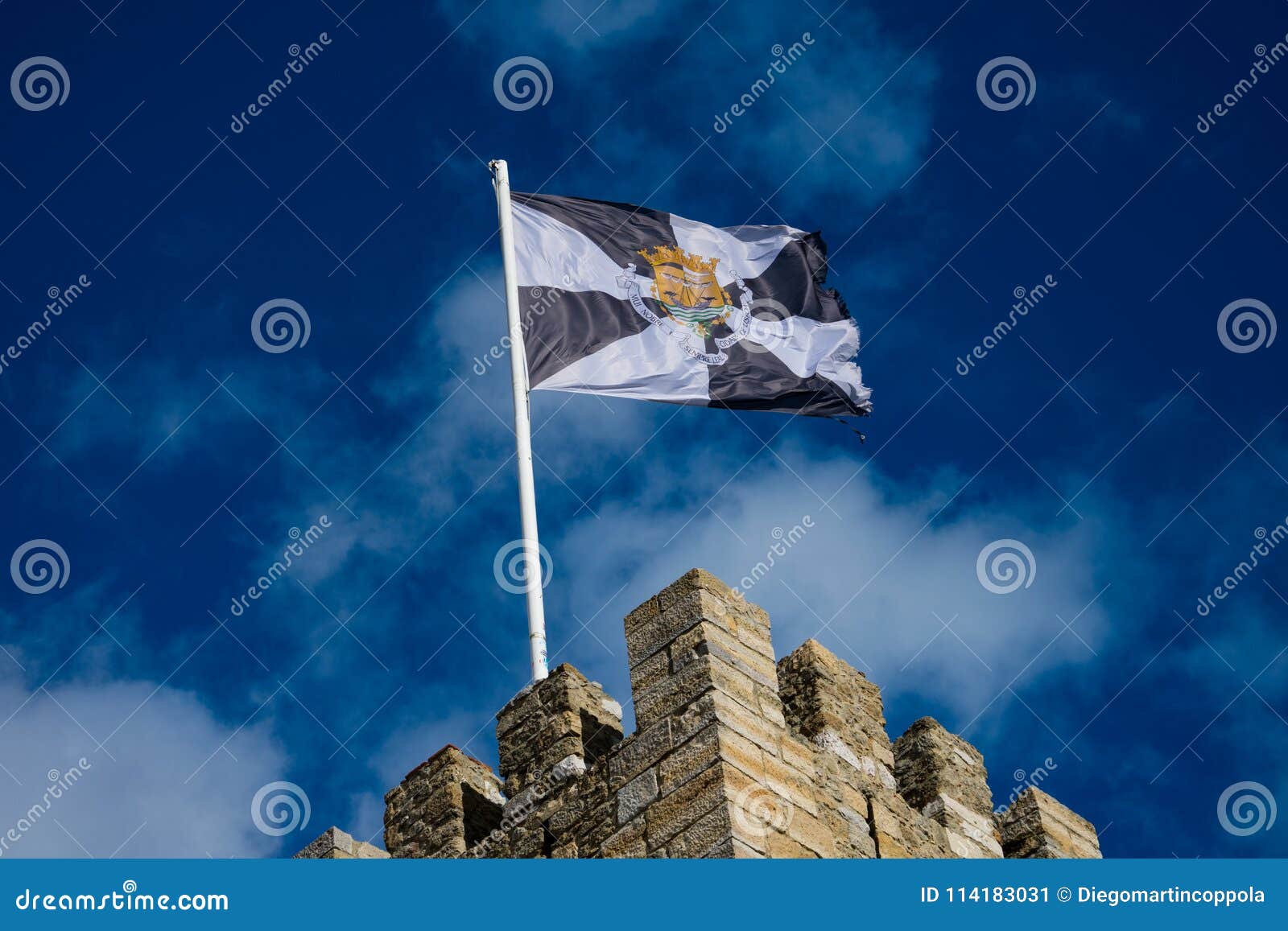 Un Mini-drapeau Pour Lisbonne – Les Mini-drapeaux Du Loup Noir