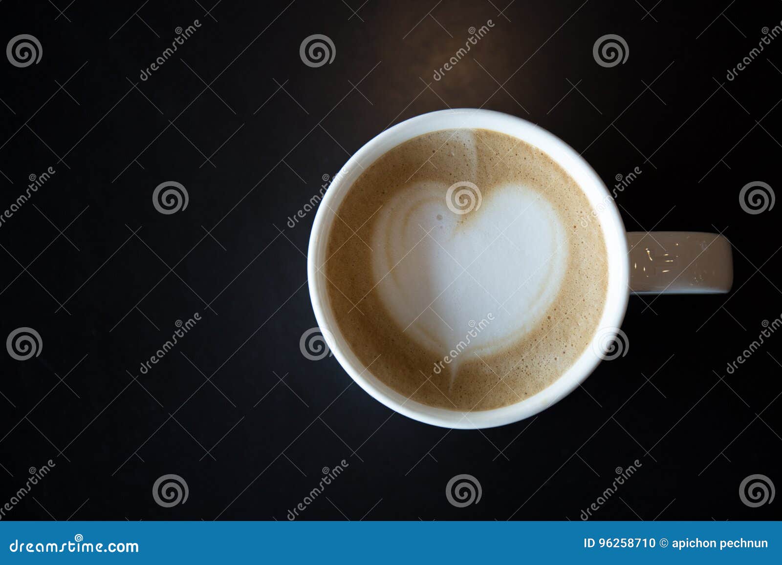 Drawing Hearts On Coffee Art. Stock Photo Image of creative, lover