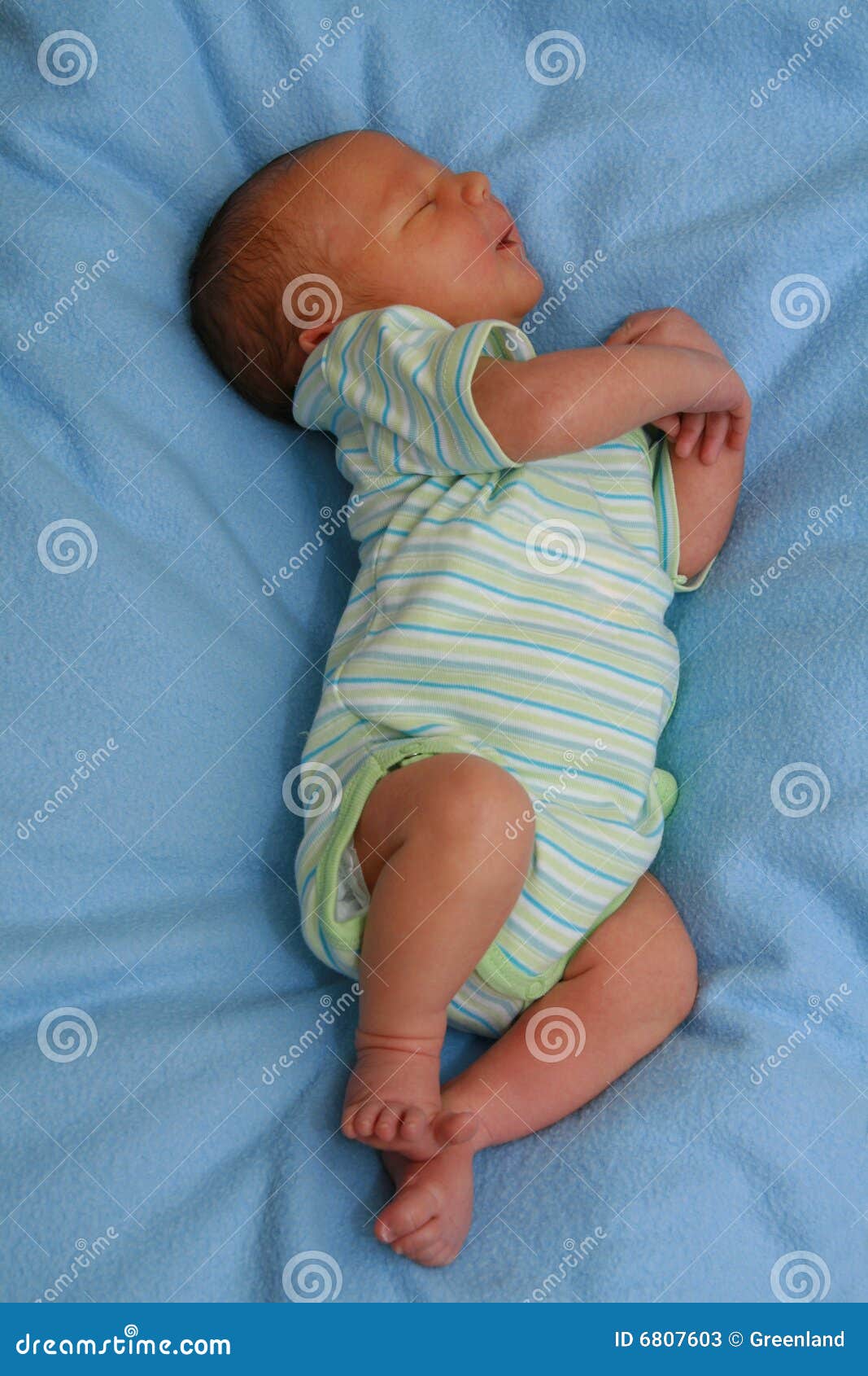 Dreaming newborn baby stock image. Image of child, bilirubin - 6807603