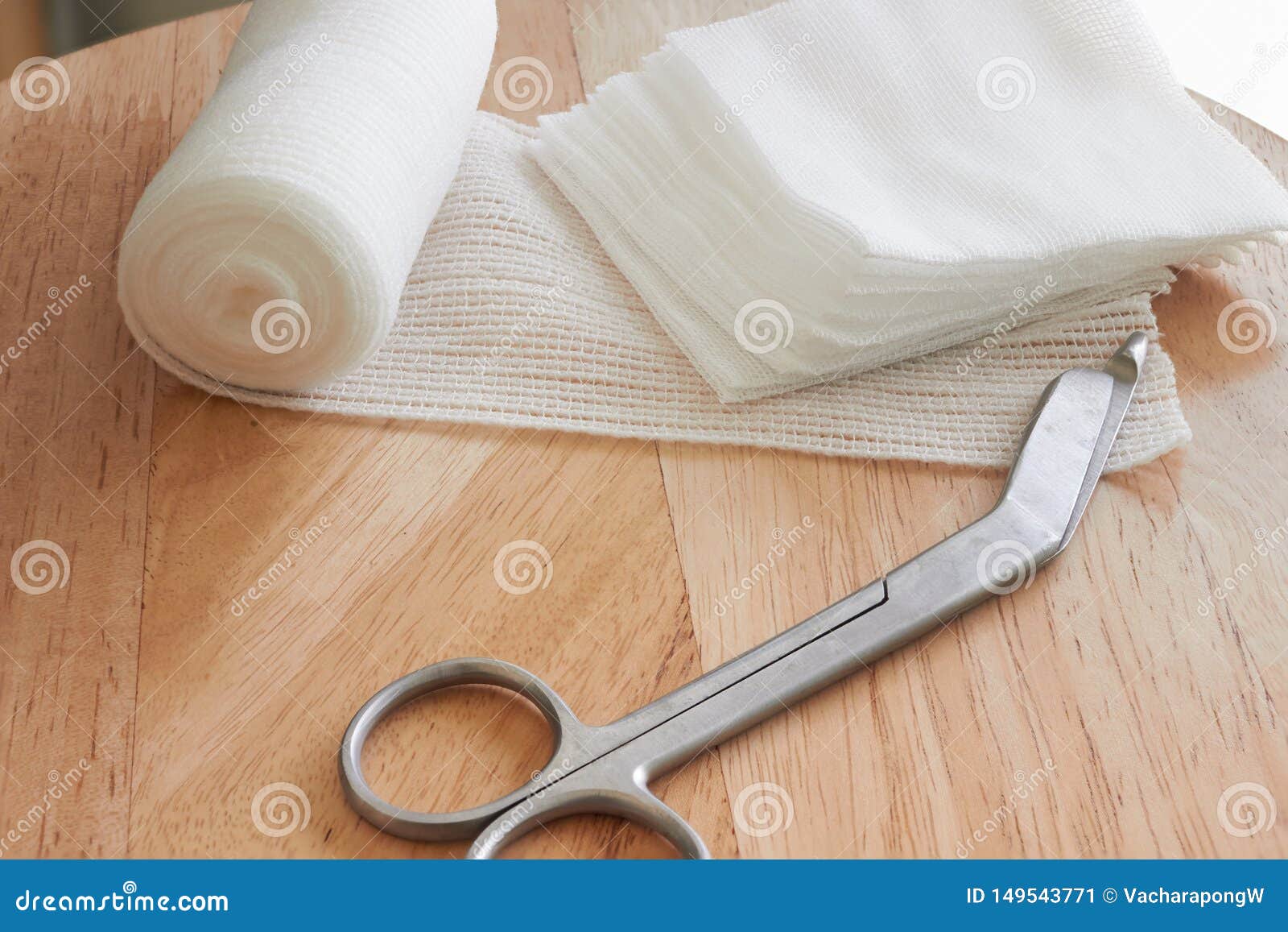 Dressing or Clean Wound Tools Includes Roll Gauze,pile of Gauzes and