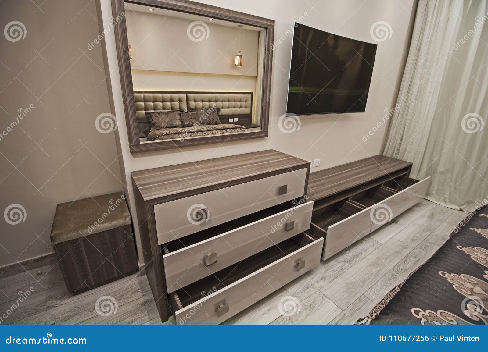 Dressing Table Chest Of Drawers In Apartment Bedroom Stock Photo