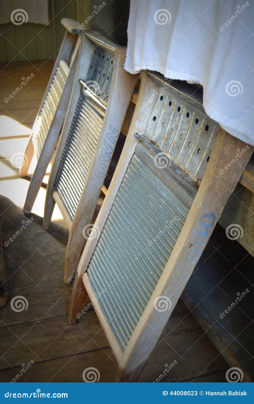 Drie Antieke Washboards stock afbeelding. Image of schuim 44008023