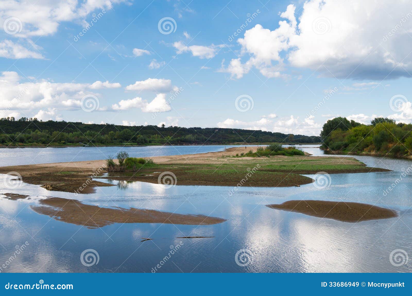 dried up the water in the vistula river in kazimie