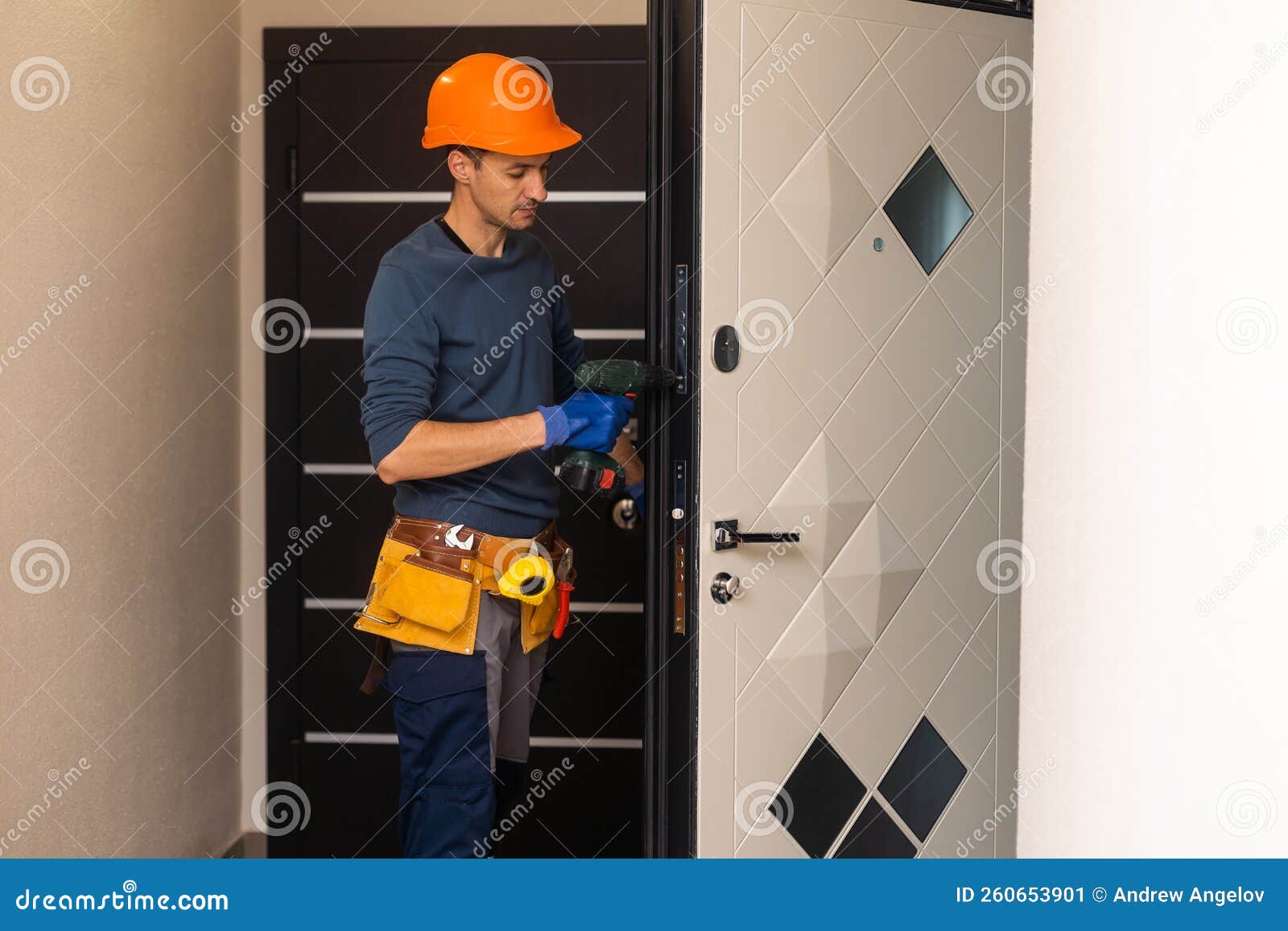 Drilling and Installation of Interior Doors, the Craftsman Makes a Hole