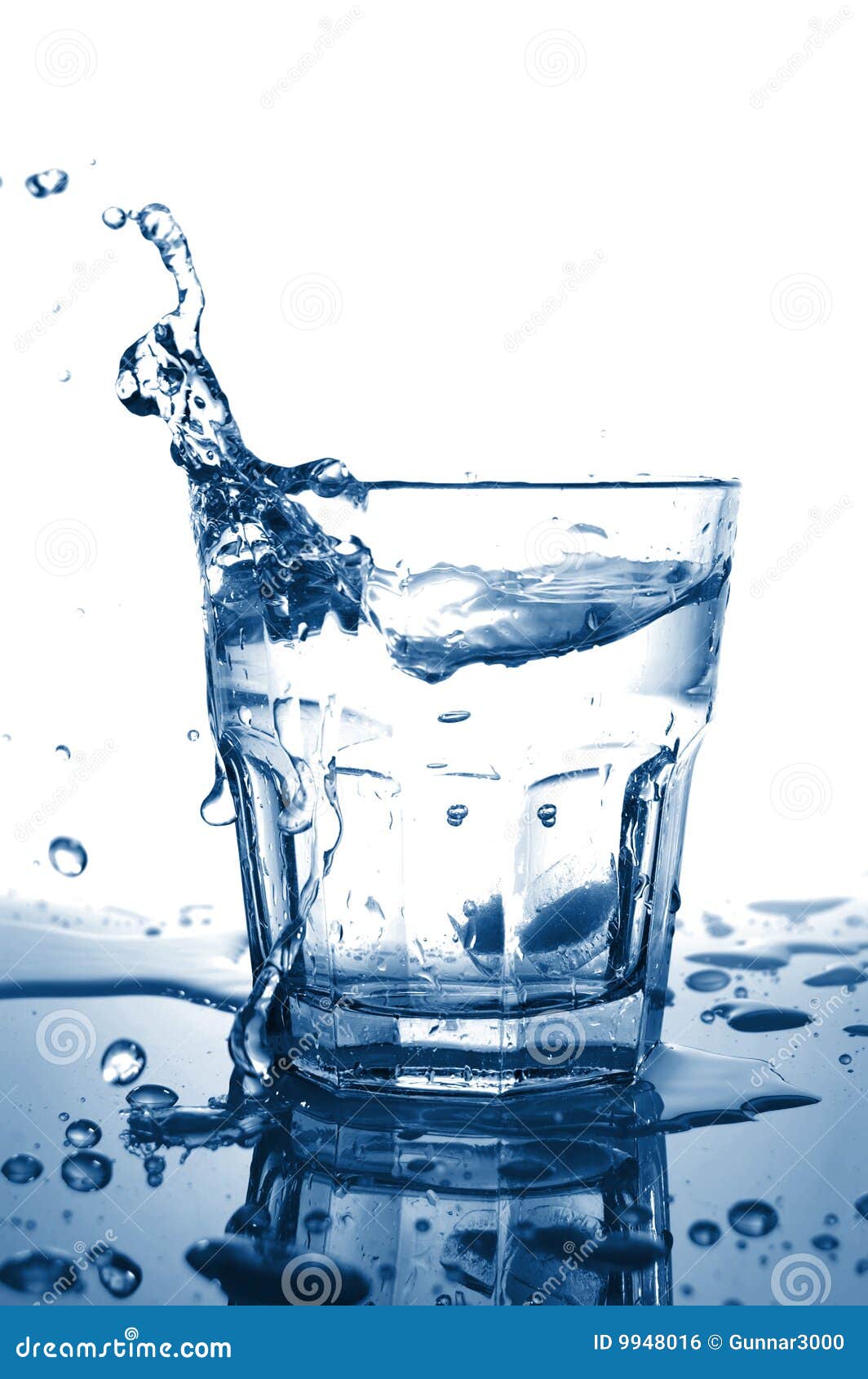 Drink stock photo. Image of bubbles, pure, alcoholic, refreshment 9948016