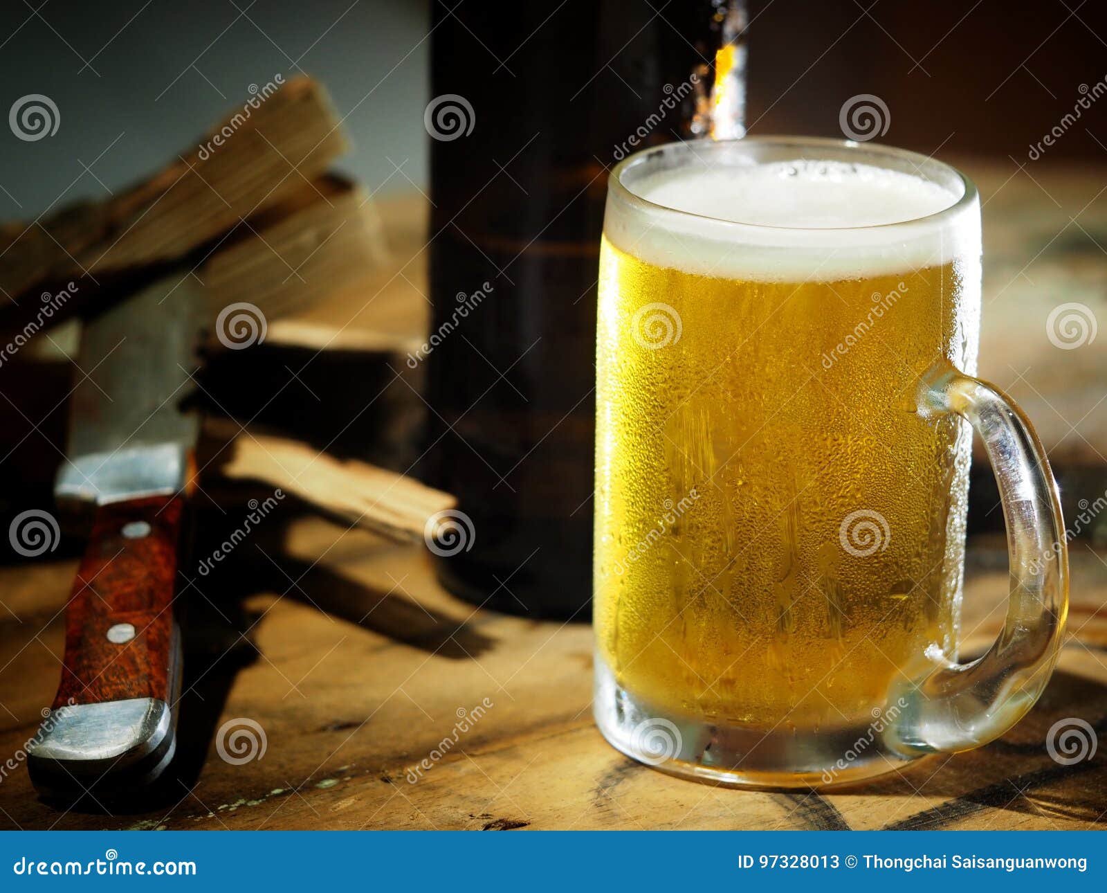 Drink beer after work stock image. Image of friends, computer 97328013