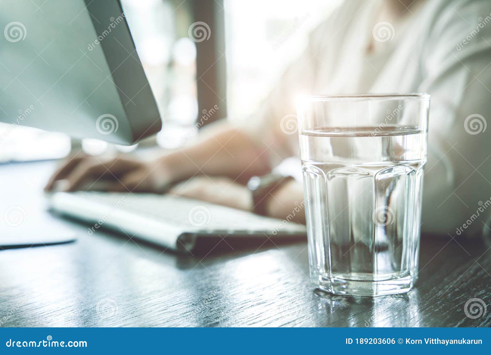 Drink Clean Room Temperature Water during Working Time for Healthy and