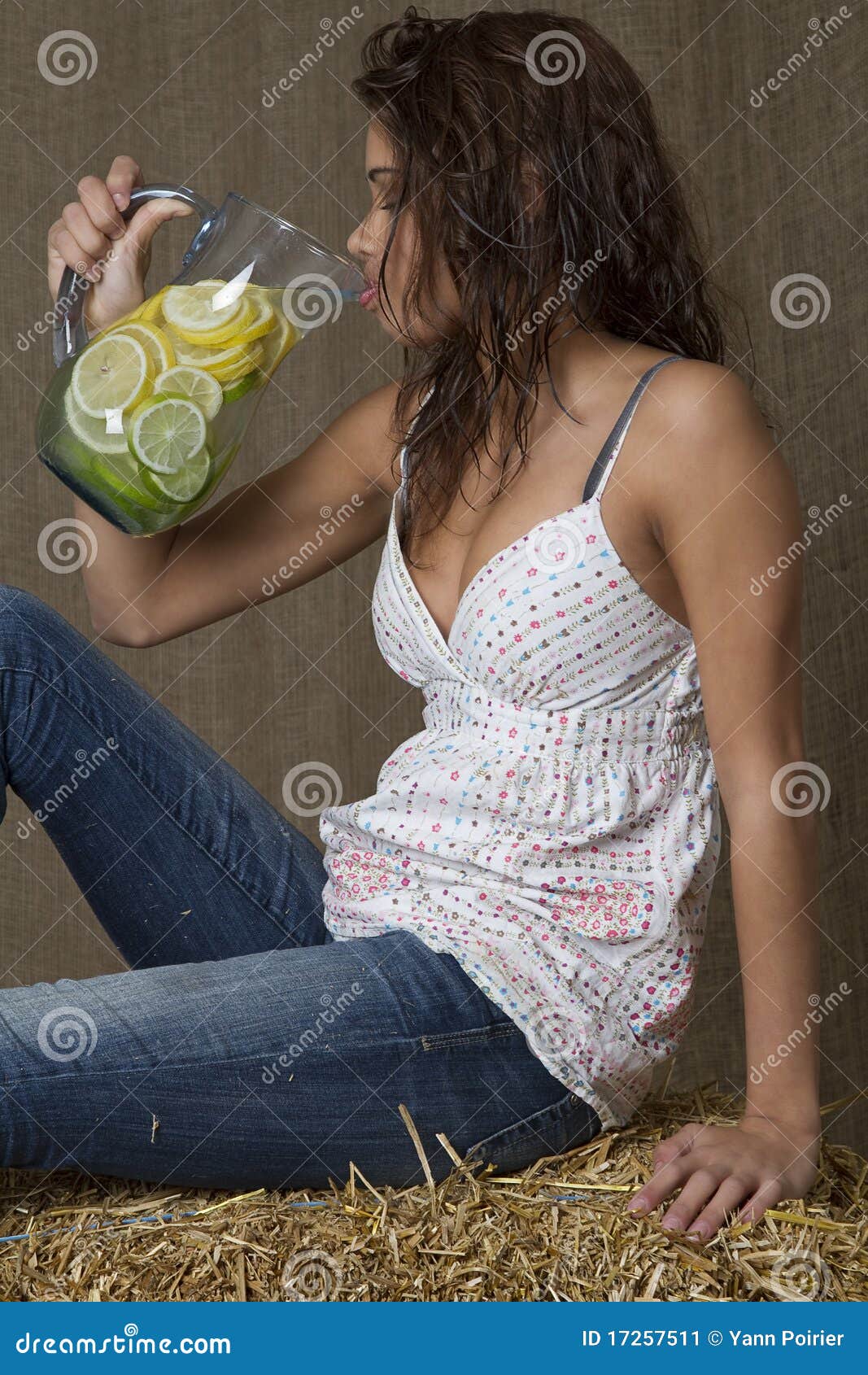 Drinking for the jug stock image. Image of lemon, water 17257511