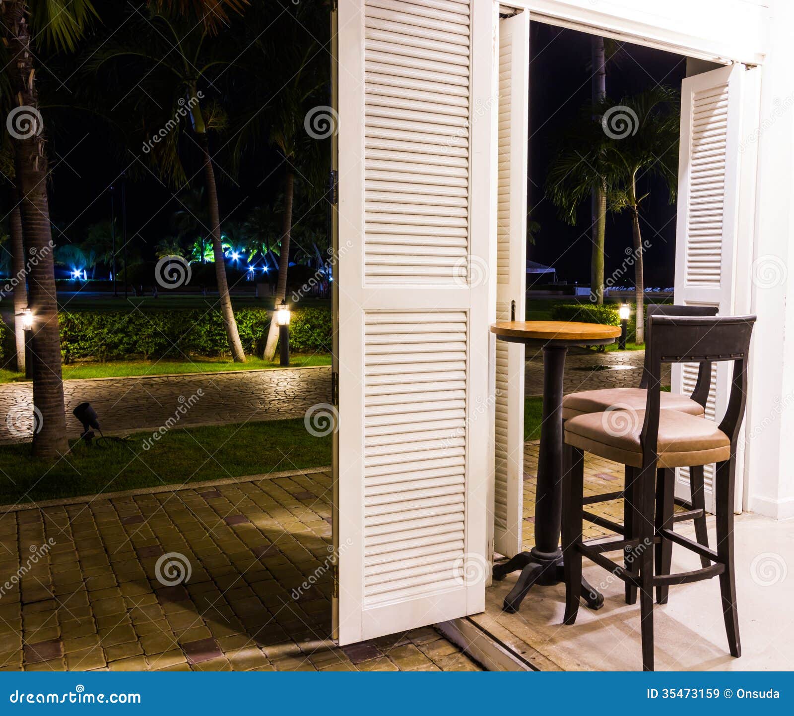 Drinks Corner Opened To Garden Stock Image Image of wood, residence