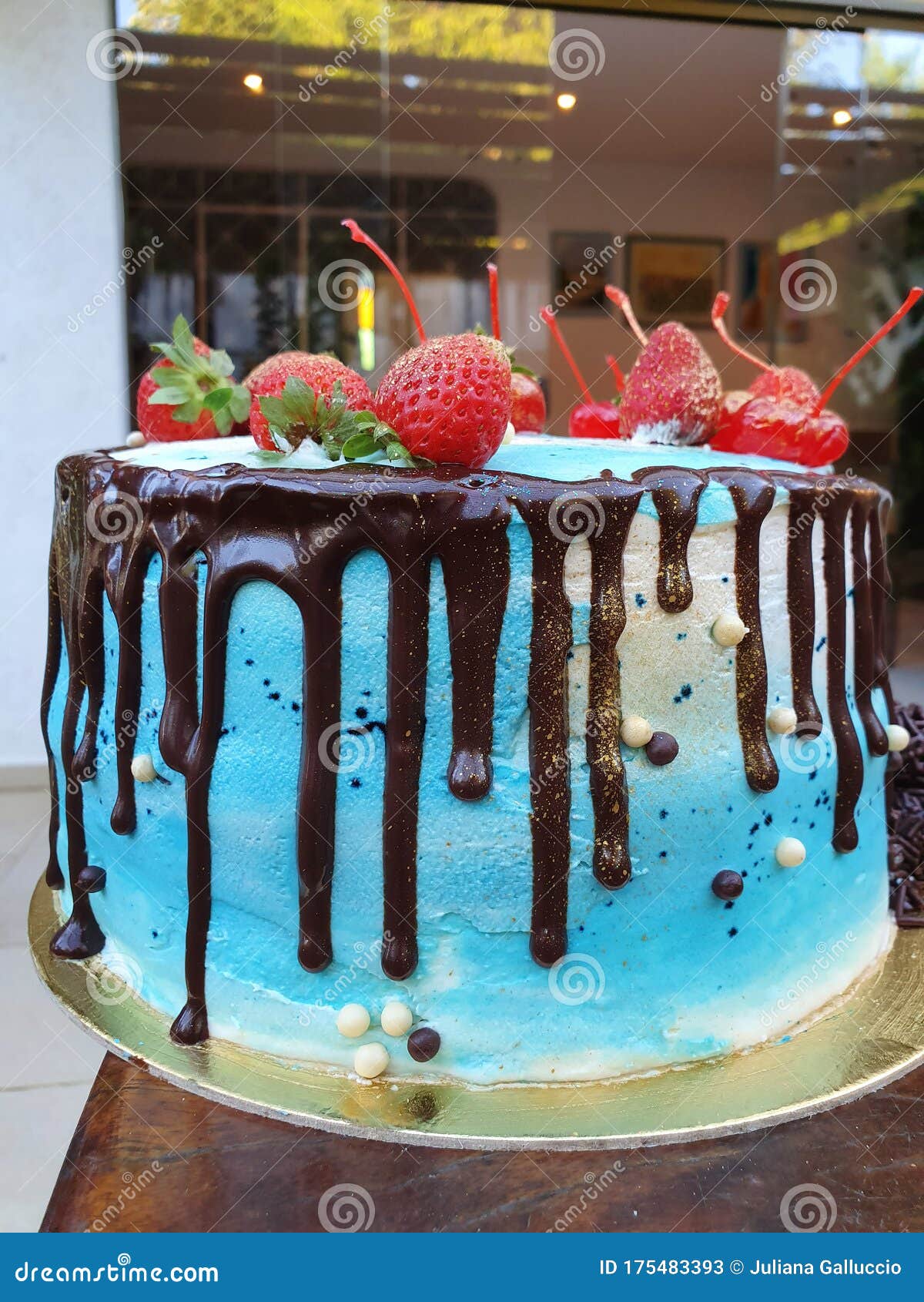 Drip cake buttercream stock image. Image of torte, meal 175483393