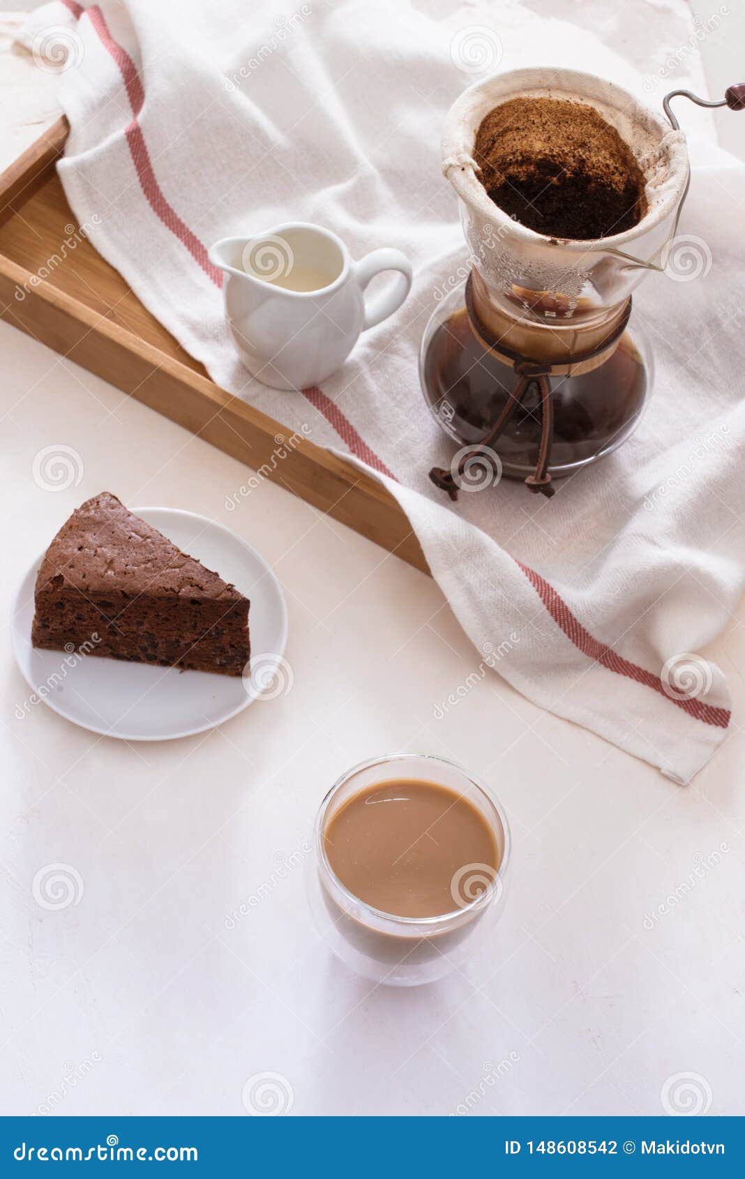 Drip Coffee Dripper and Drip Ground Coffee with Glass Drip Pot, Cup and