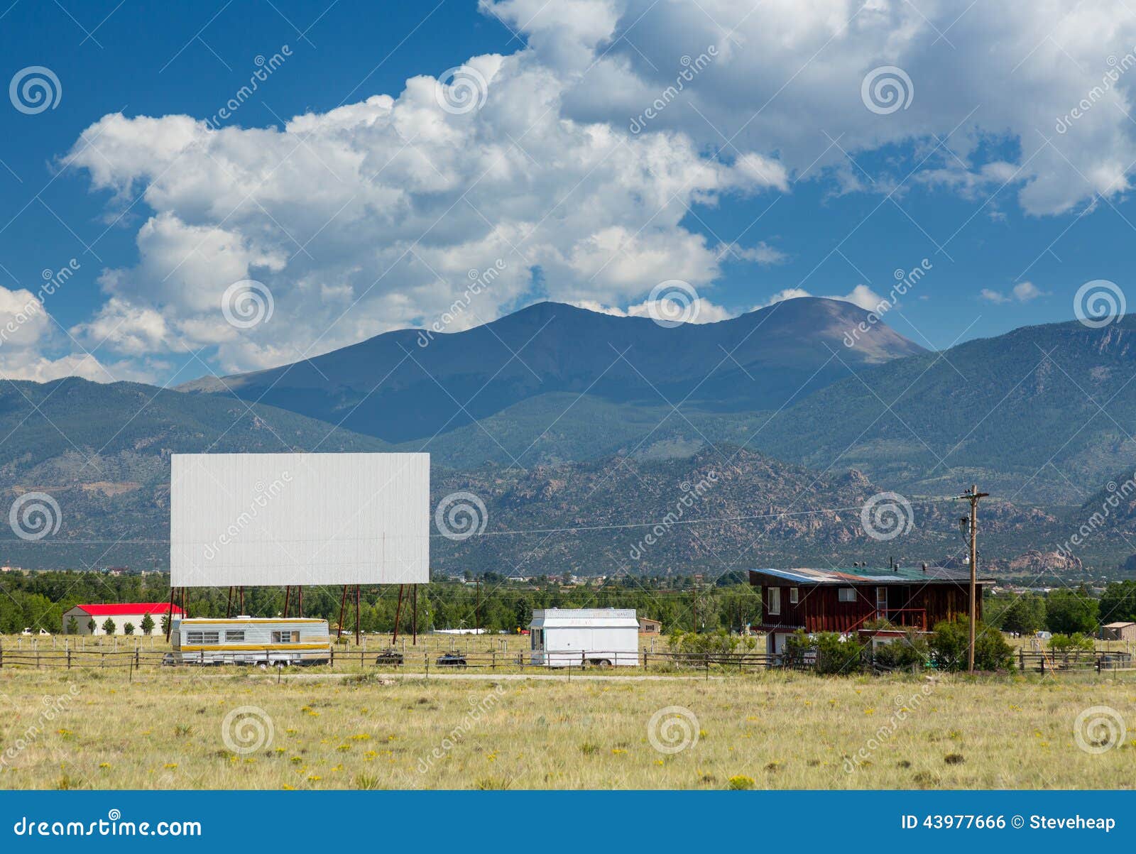 drive in movie theater in buena vista co