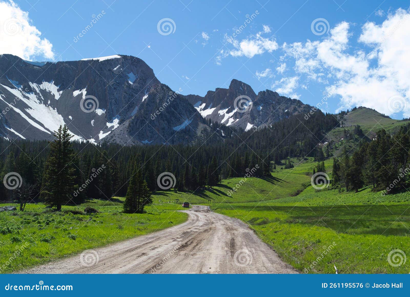 driving to hike in the bridger mountains