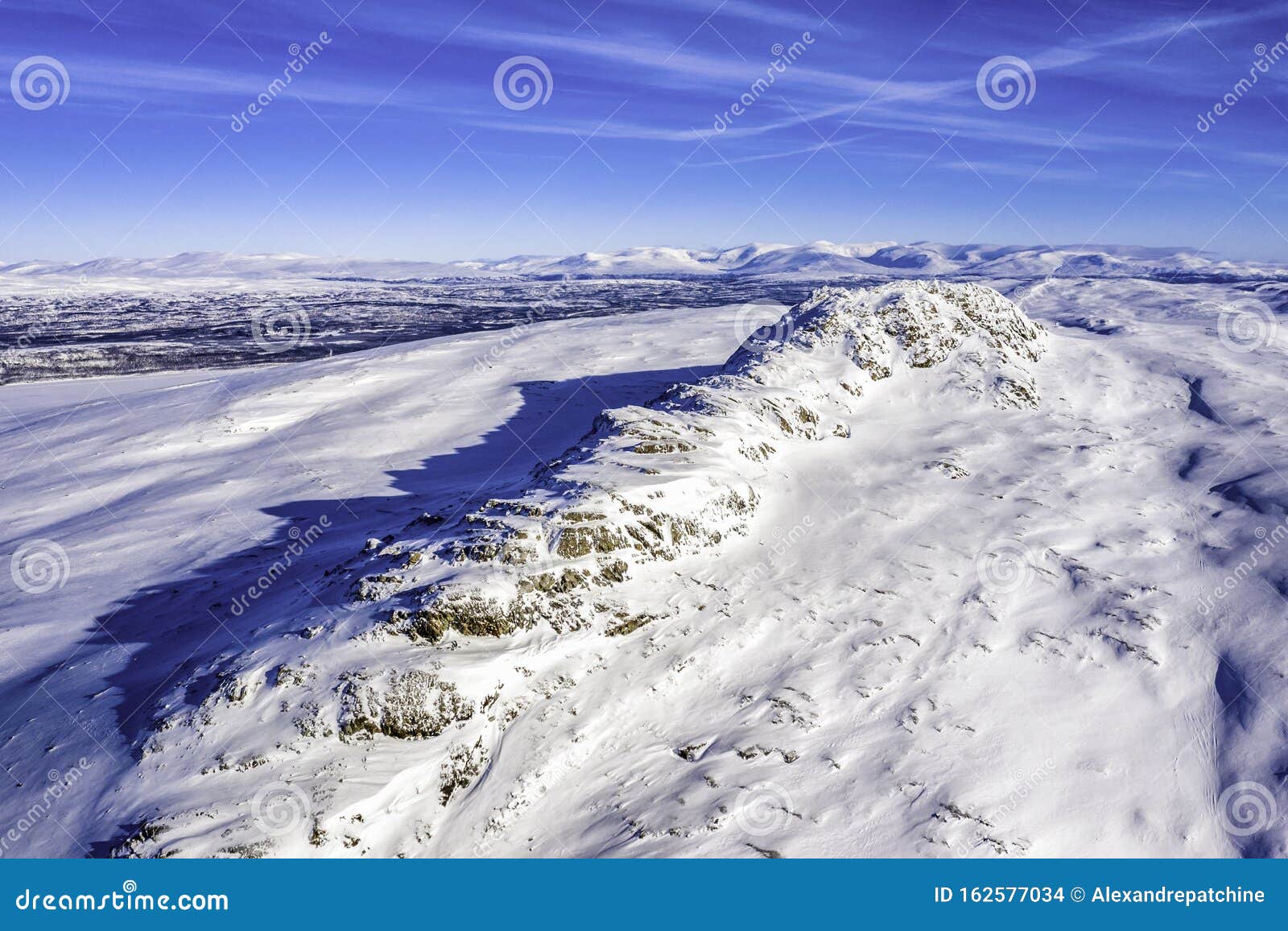 Drone-foto Av Atoklimpen Atoklinten-berget Runt Hemavan, Byarna I Tarnaby, Lappland, Norra Sverige Soldag, Kallblå - Bild sjö, 162577034