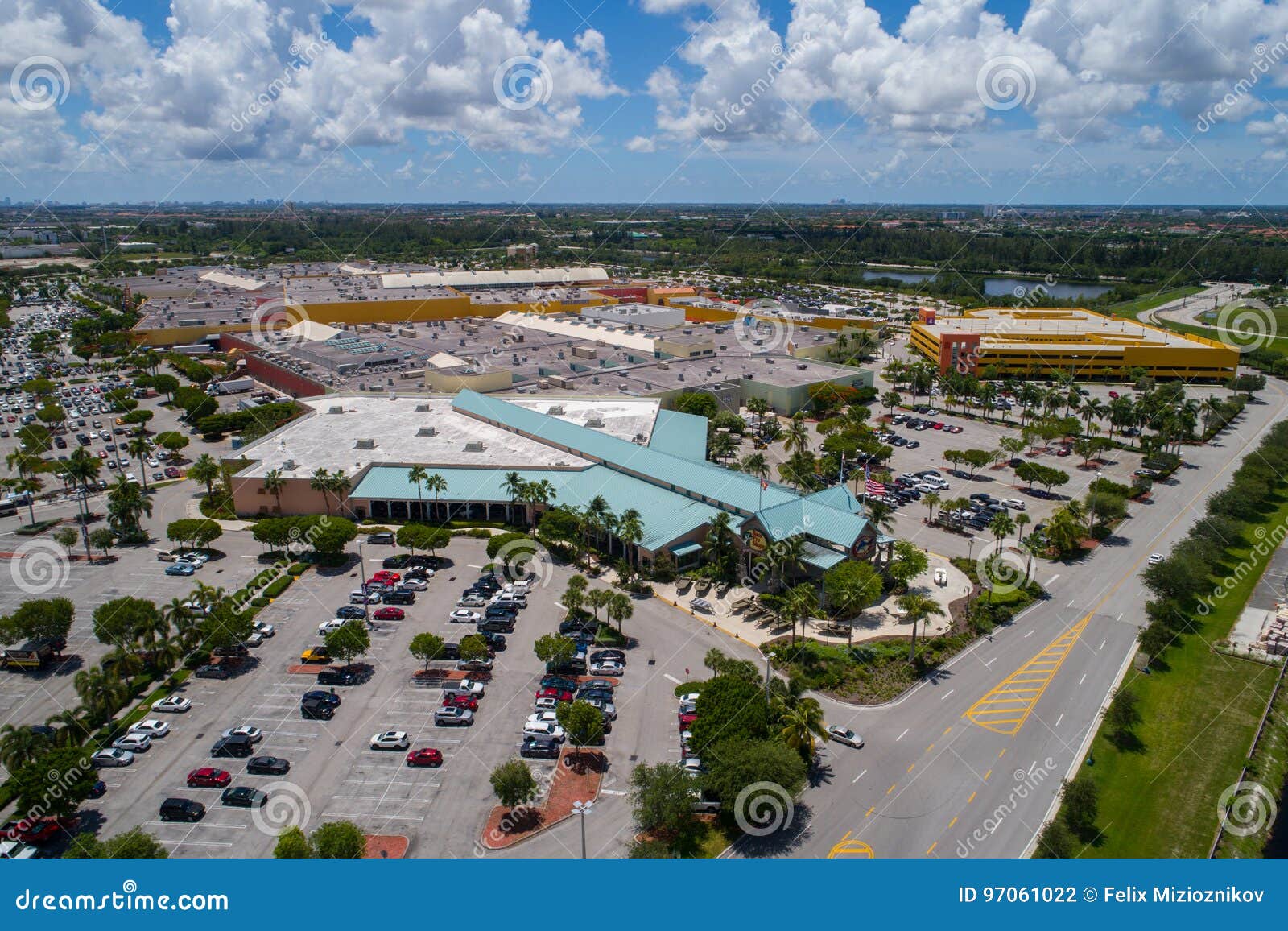 Dolphin Mall in Miami