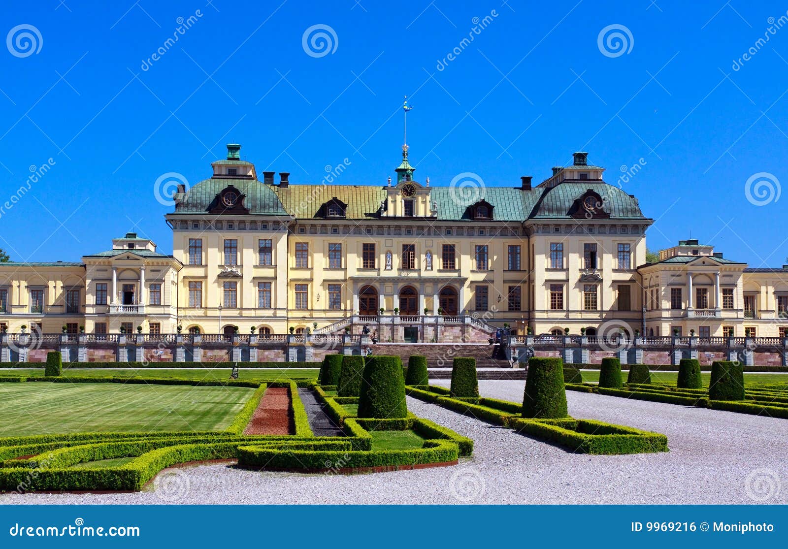 drottningholm palace in stockholm,