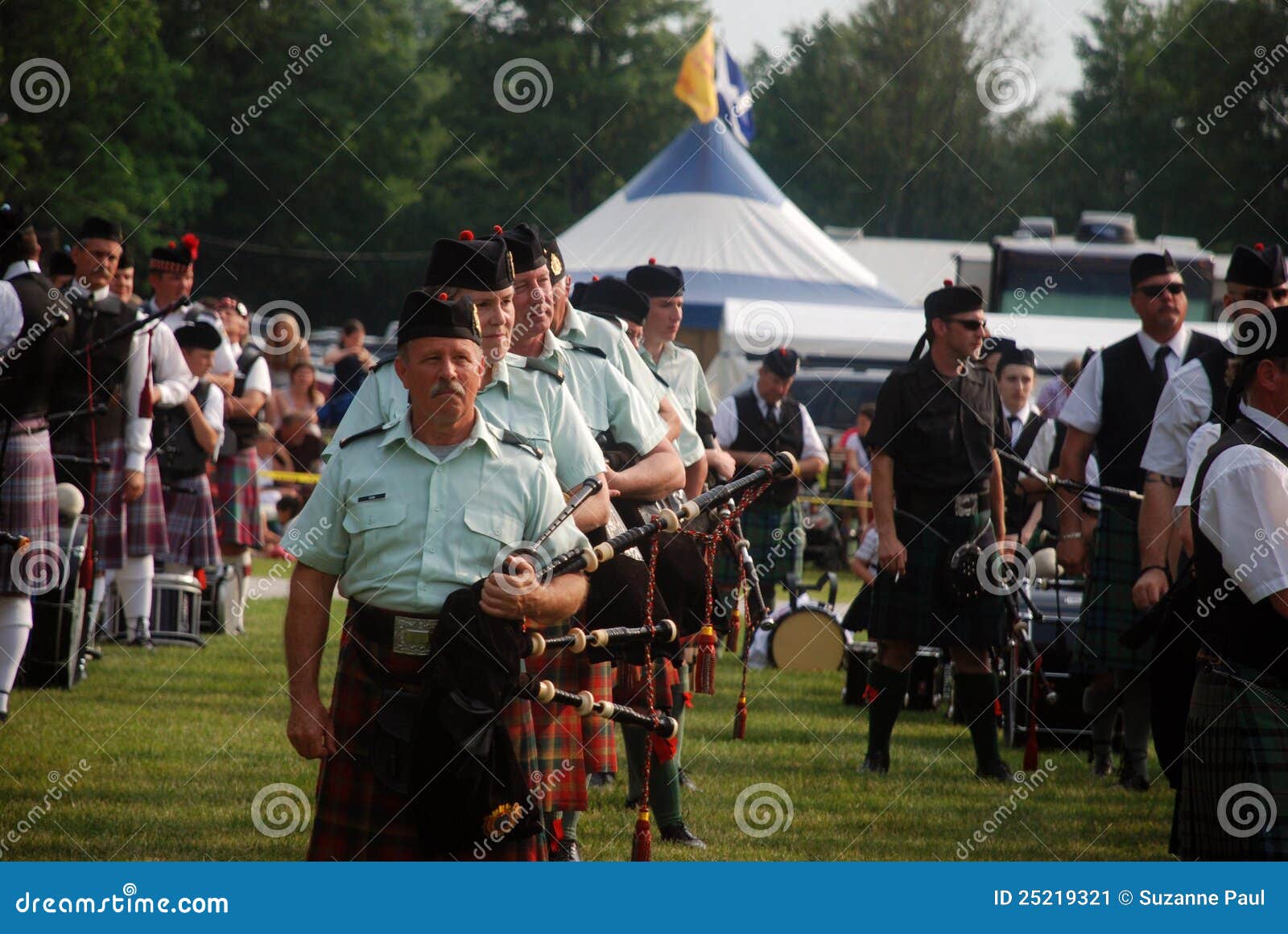 Drum Major Massed Bands editorial photo. Image of bagpipes 25219321