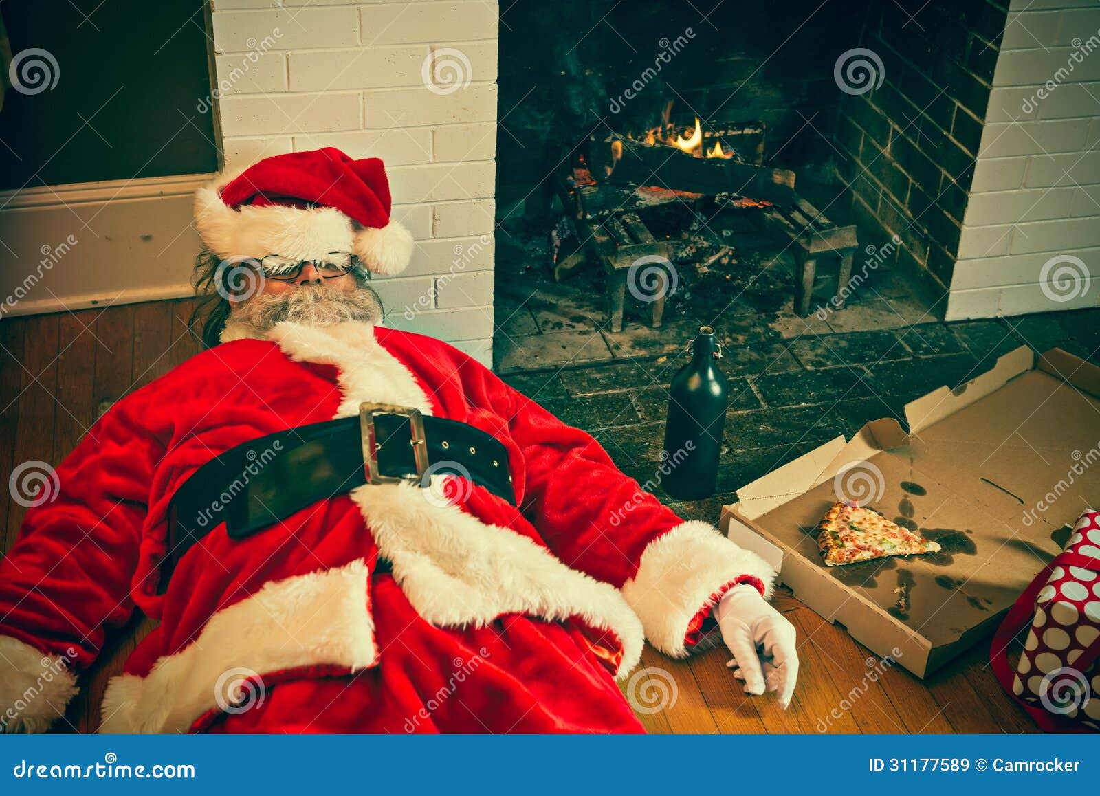 drunk-passed-out-santa-claus-partied-too