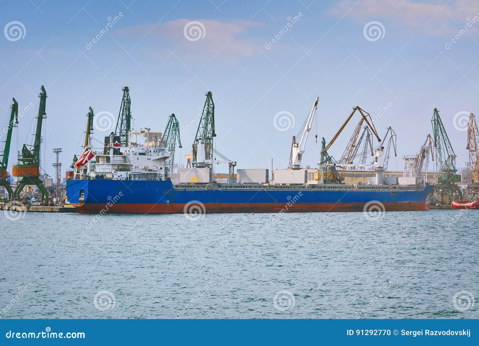 dry cargo ship