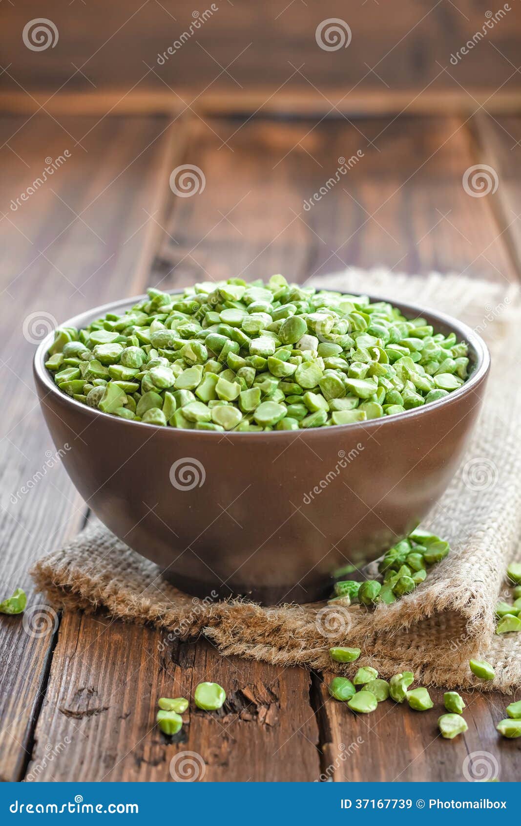 Dry green peas stock image. Image of dried, dieting, ripe 37167739