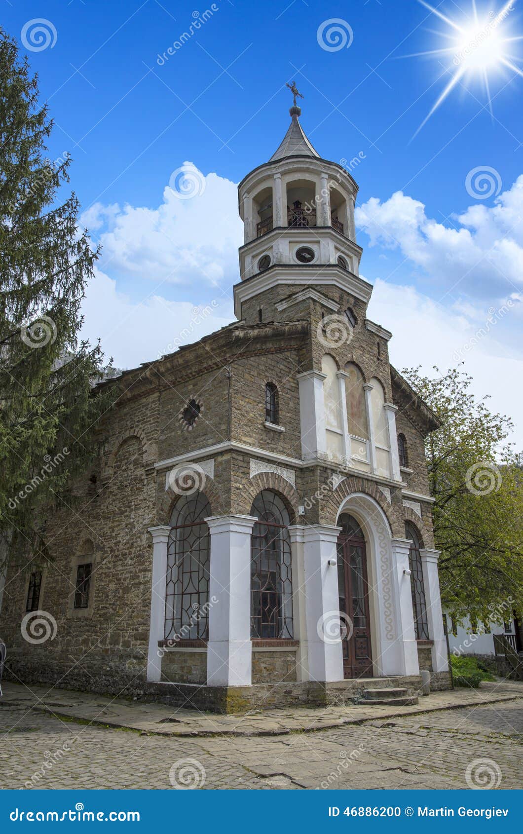 Dryanovo修道院，保加利亚. 历史Dryanovo修道院，圣天使Michae