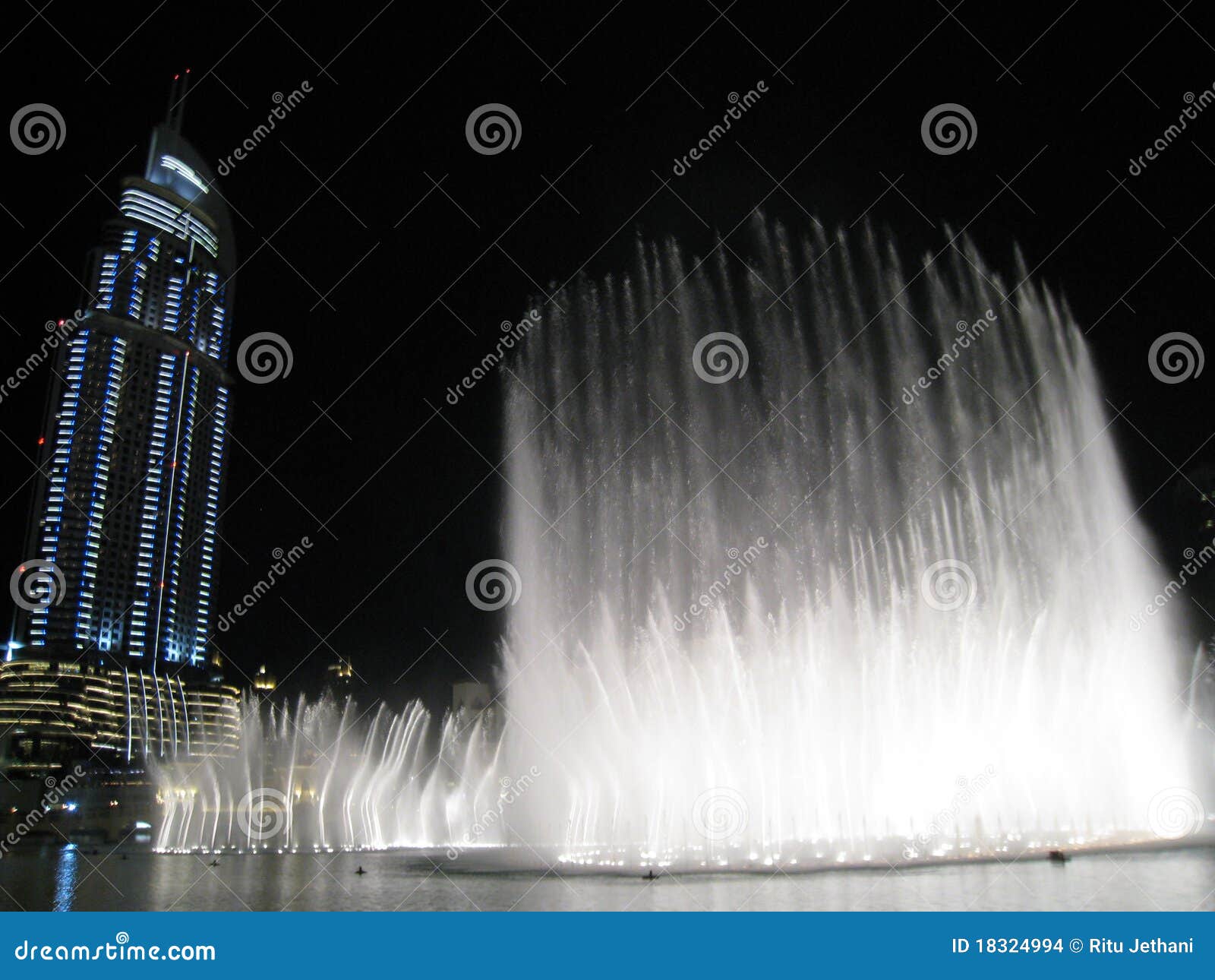 Dubai Fountains at Night stock photo. Image of musical 18324994