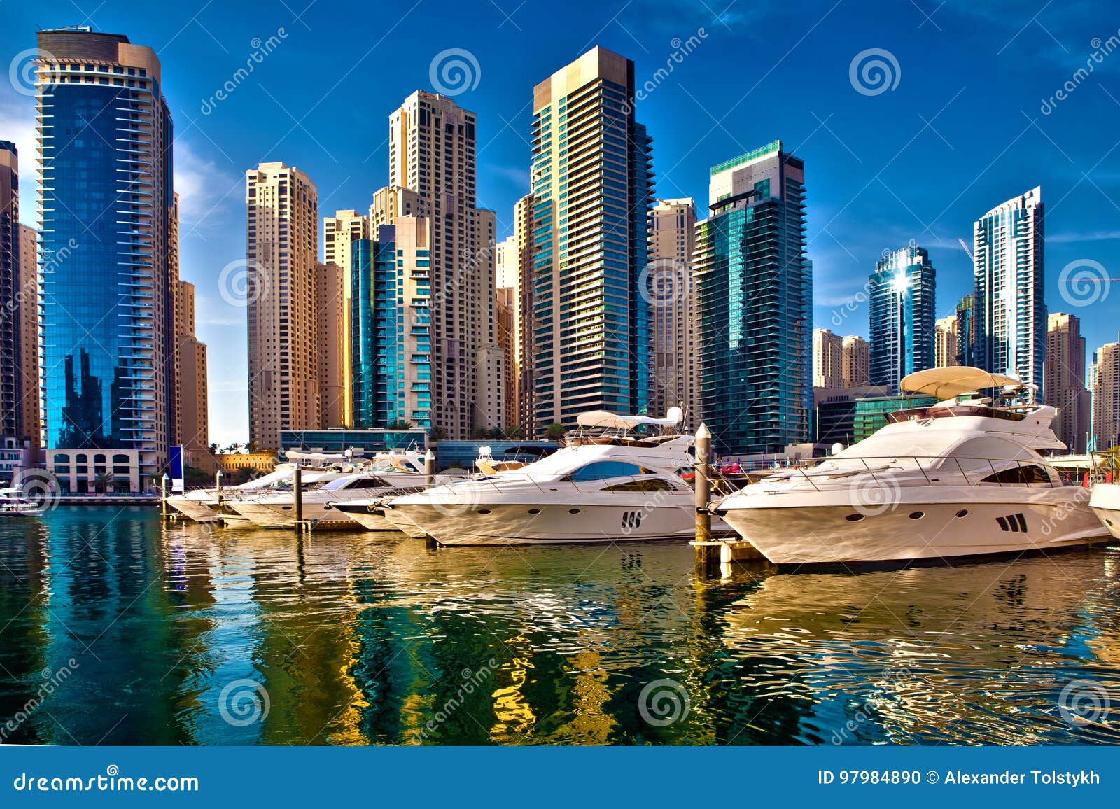 dubai marina in uae