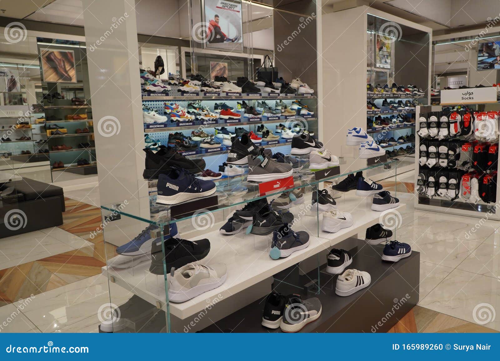 pumas shoes store