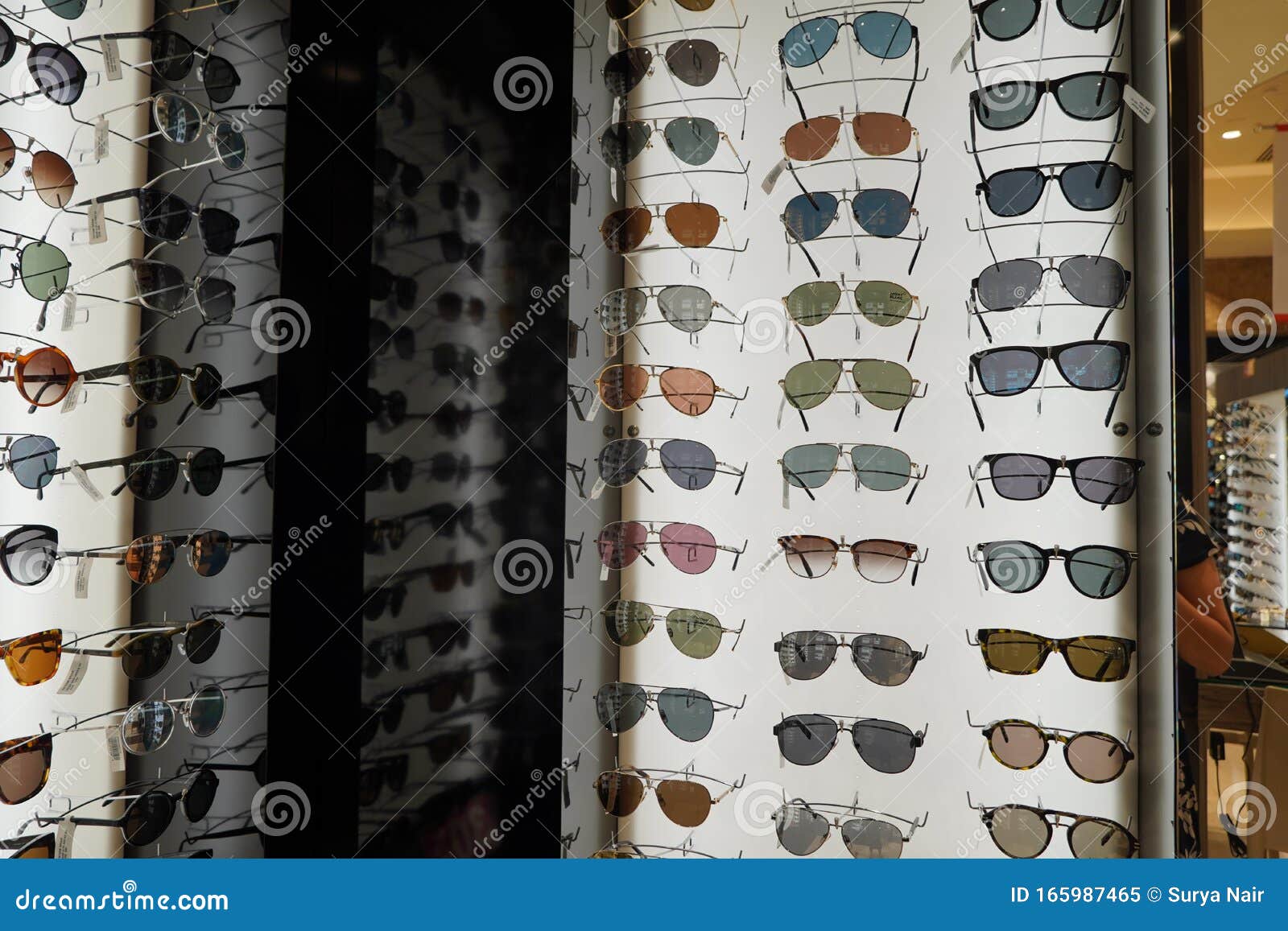 ray ban shop in dubai