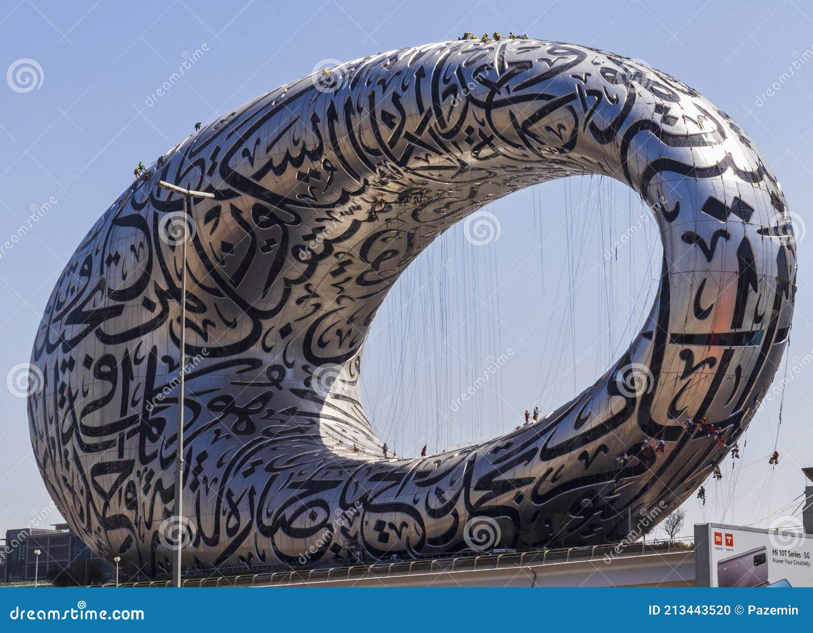 Dubai, UAE 03.15.2021 Rope Access Workers Working at Heights