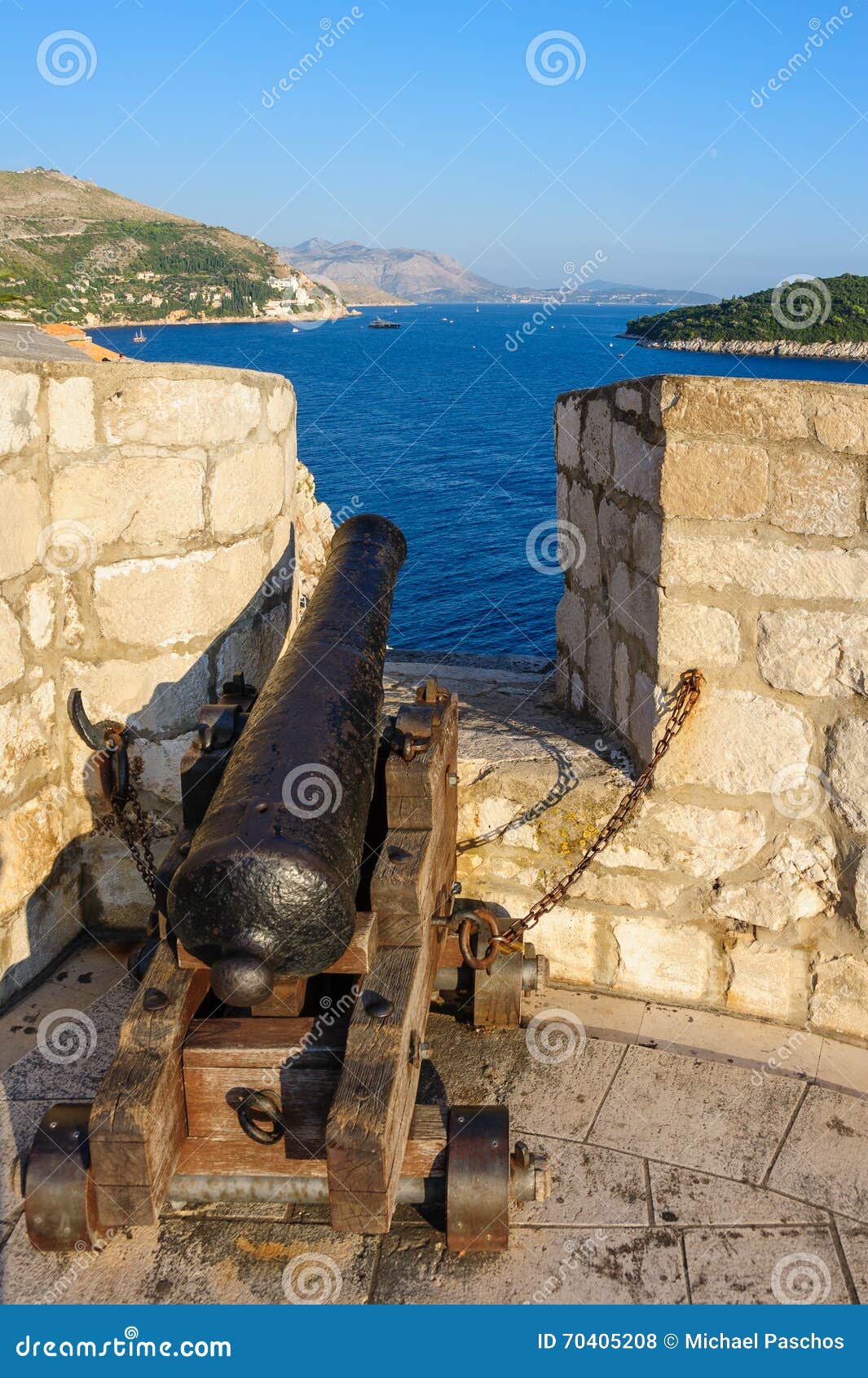 dubrovnik-old-city-cannon- dubrovnik-old-city-cannon-