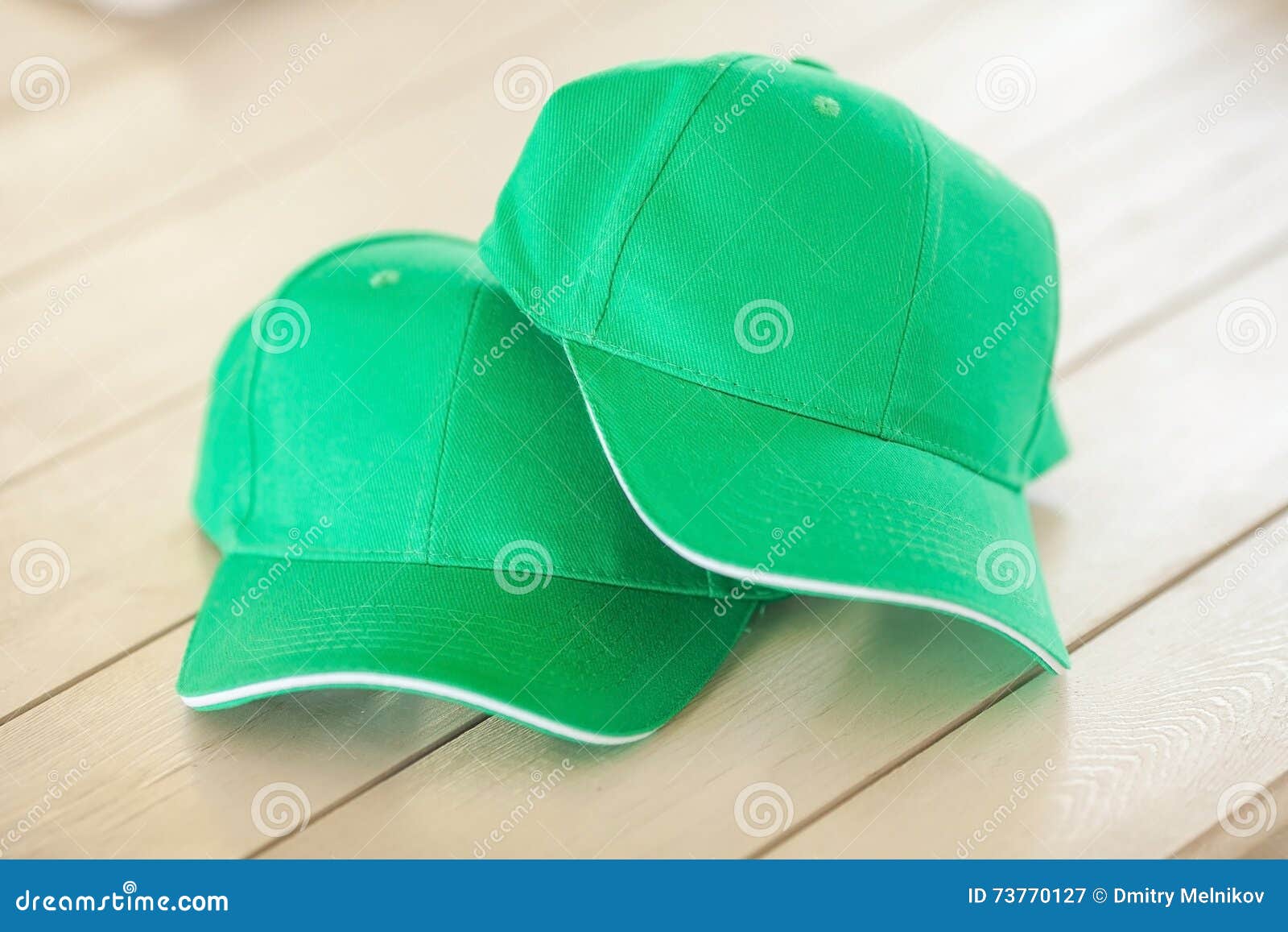 I Berretti Da Baseball Hanno Colorato I Modelli Per La Vostra Progettazione Dentro 51194298 - Foto 5