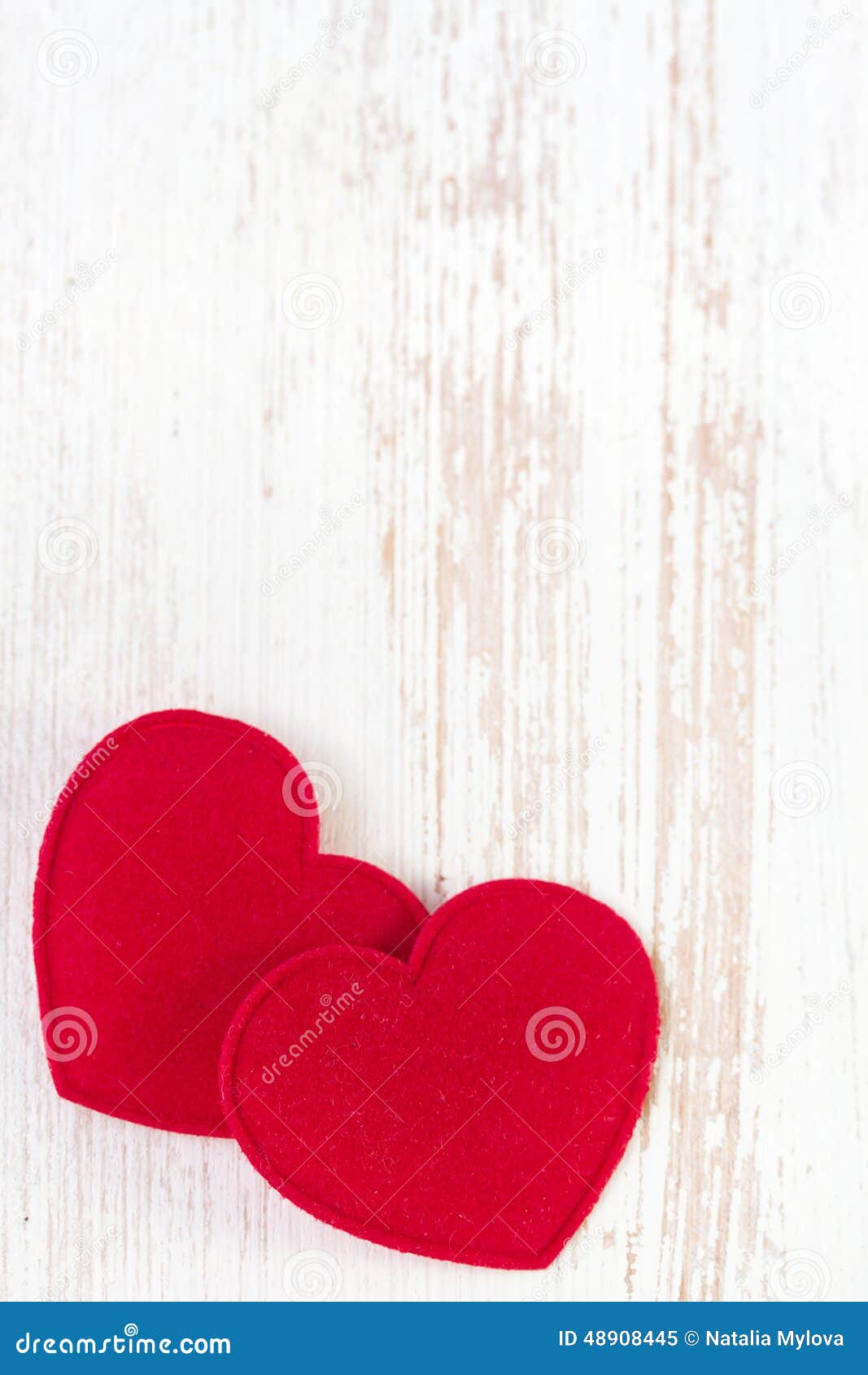 Due cuori immagine stock. Immagine di presente, valentine - 48908445