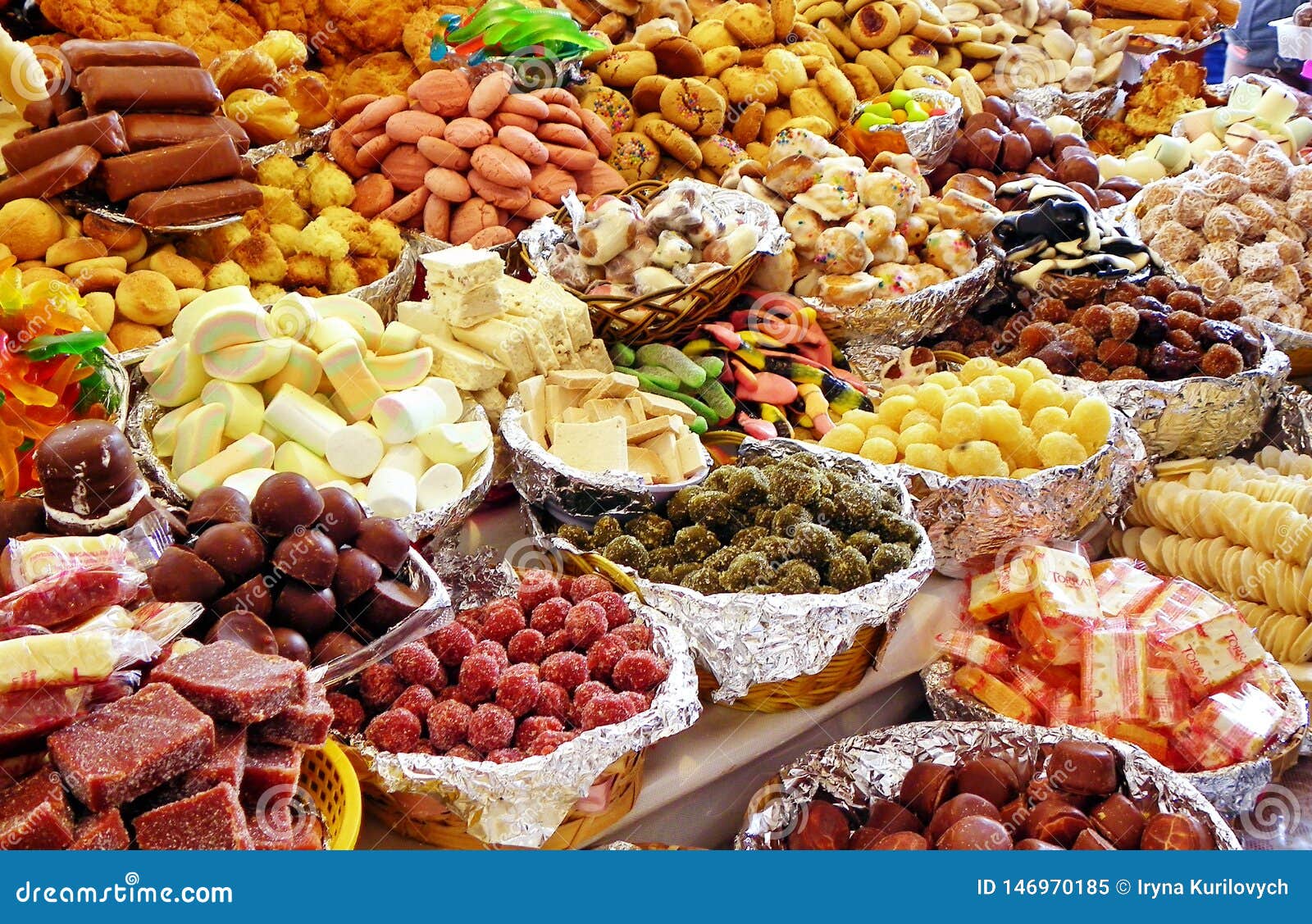 Dulces Tradicionales En El Mercado Libre Durante La Celebraci N