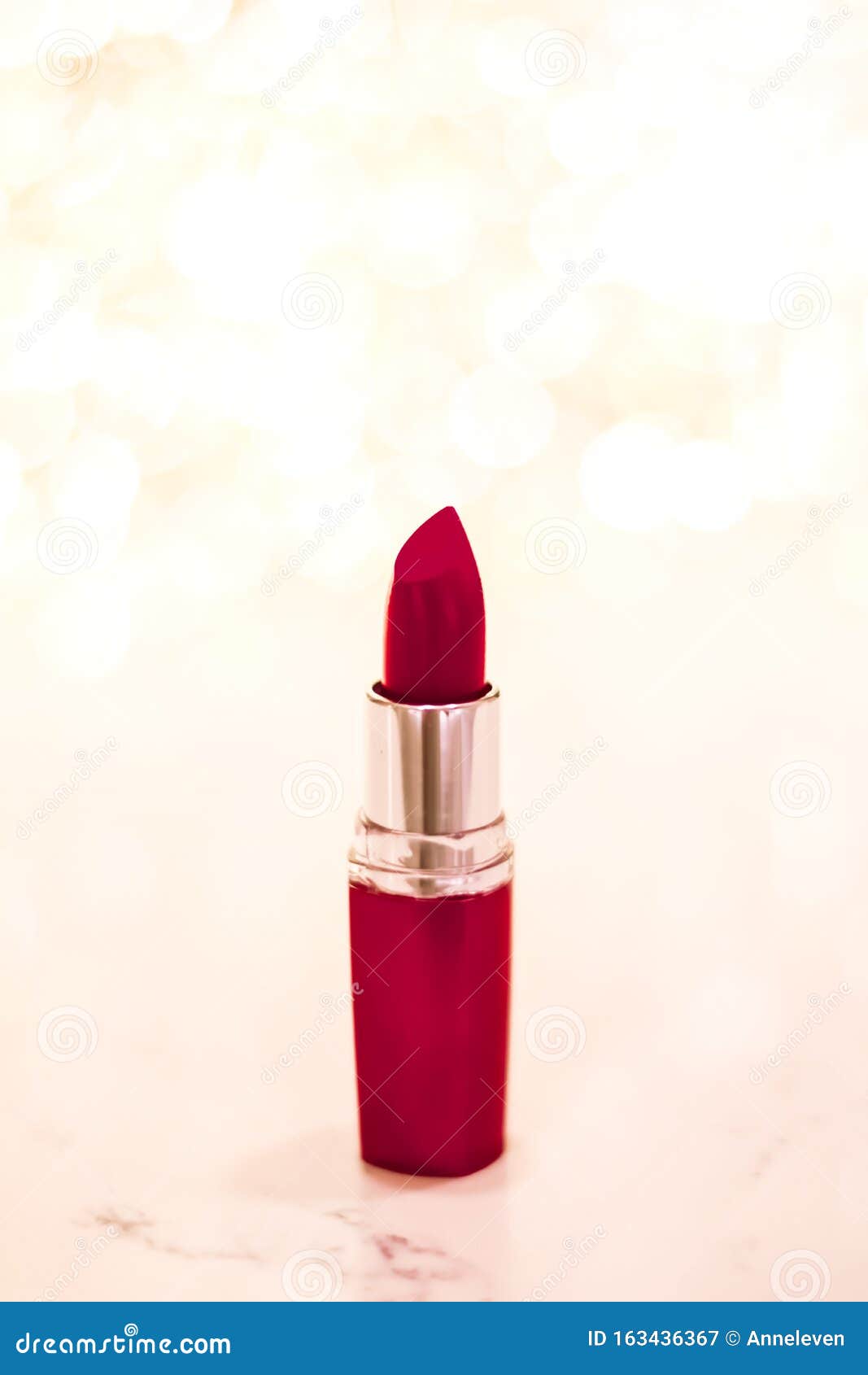 130 Dunkelroter Lippenstift Fotos Kostenlose Und Royalty Free Stock Fotos Von Dreamstime