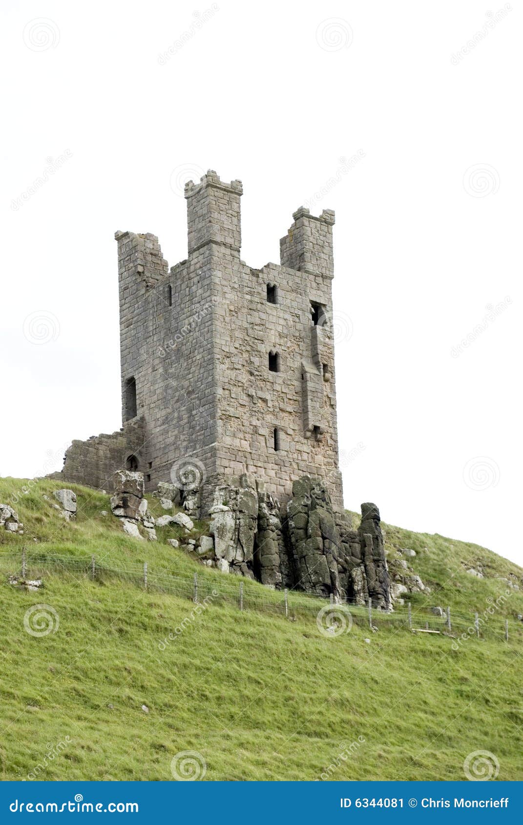 Dunstanburgh Castle Tower Dunstanburgh Castle Lilburn Tower Stock Image Image Of
