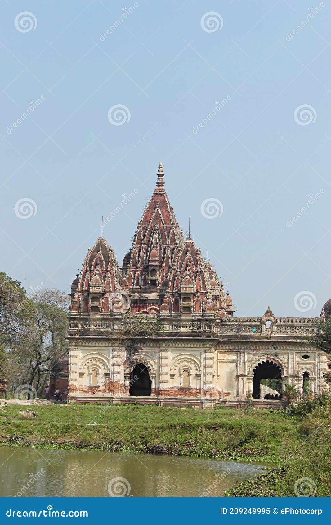 durga temple side view, rajnagar palatial complex ruins