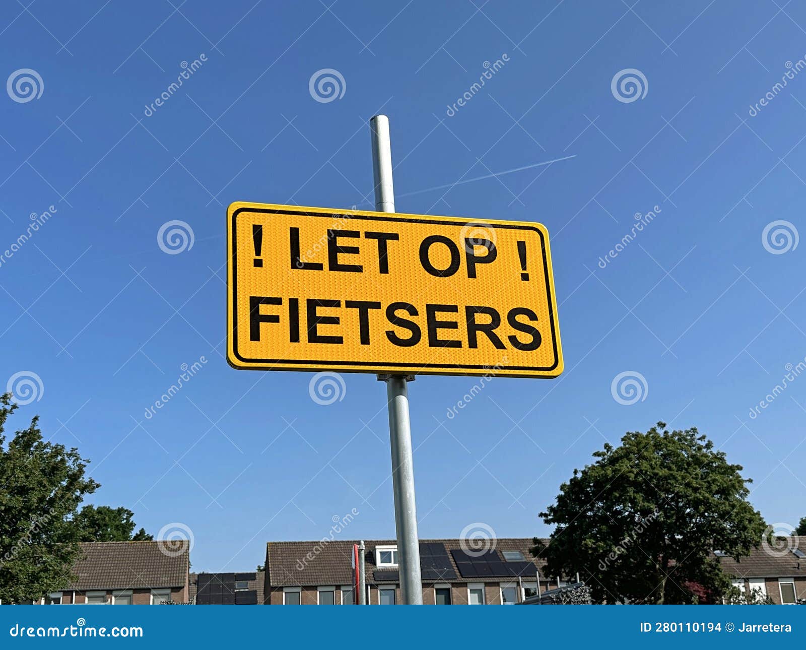 dutch traffic sign warning for bicycles