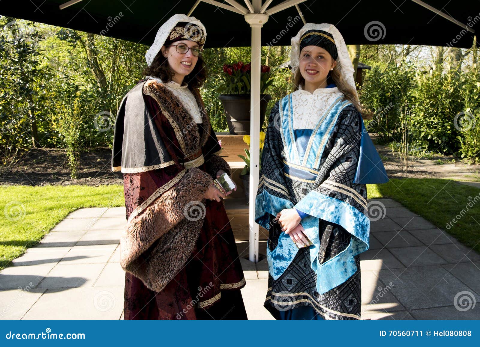 Dutch Women In Traditional Clothes Editorial Photo Image Of Lisse