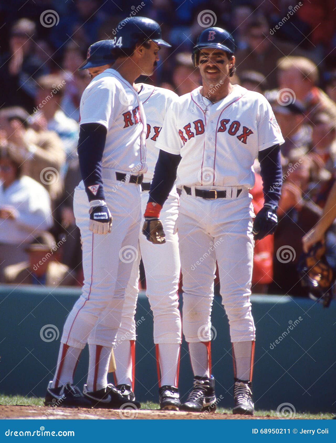 Dwight Evans and Bill Buckner Boston Red Sox Editorial Photo - Image of  swing, dirt: 68950211