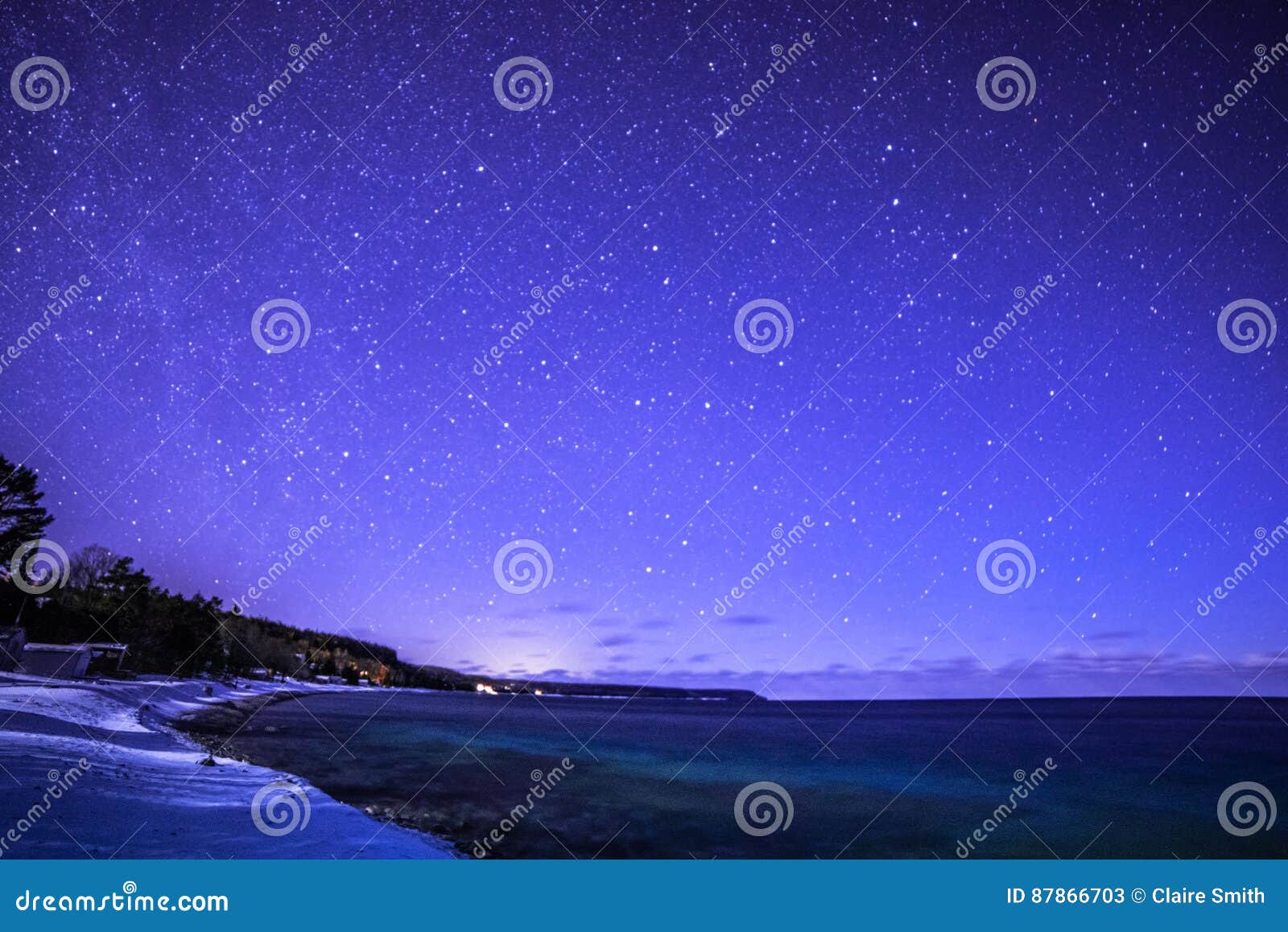 dyers bay, bruce peninsula at night time with milky way and star